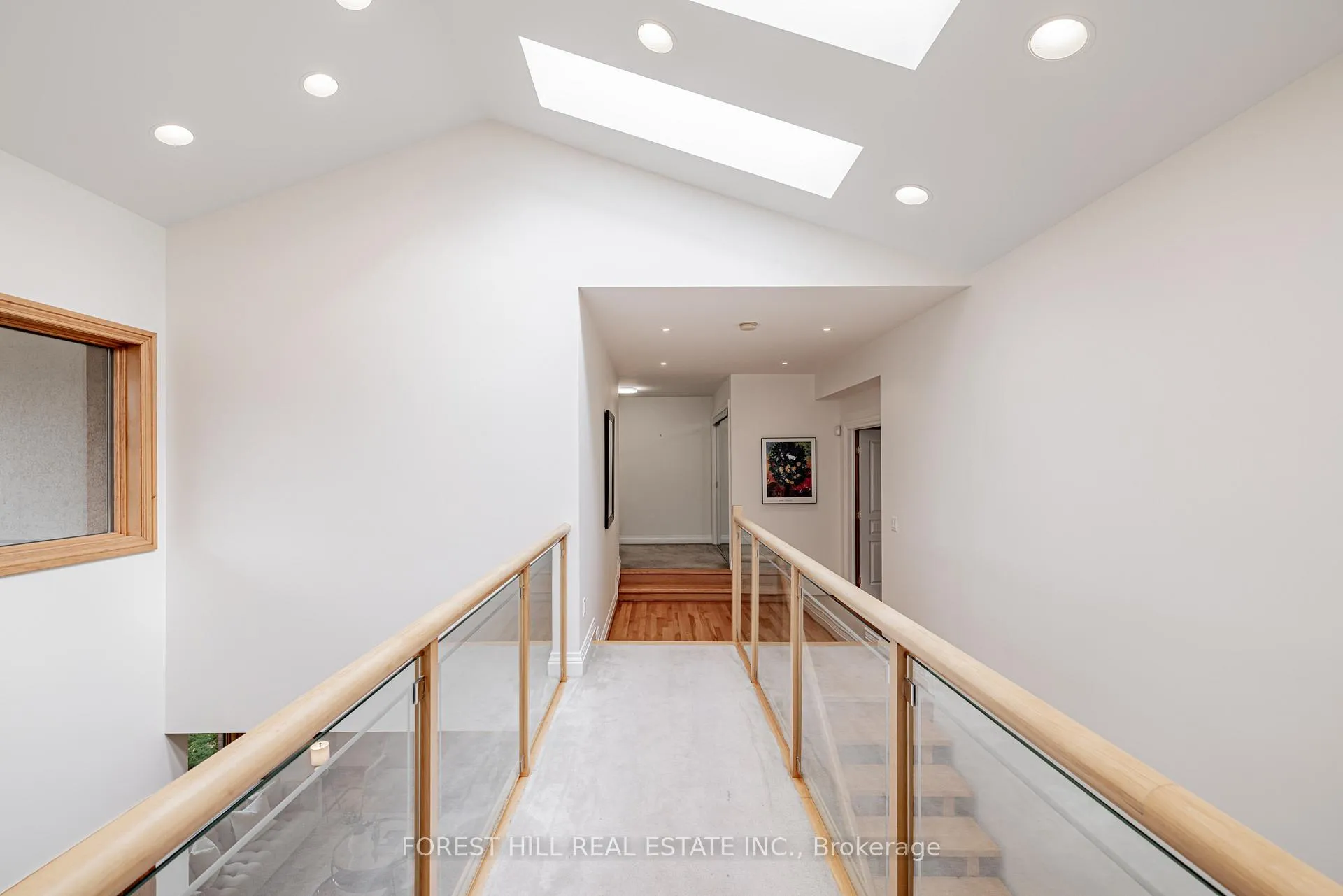 Photo 25 of 183 Arnold Avenue, Vaughan, Crestwood-Springfarm-Yorkhill — HOMEH