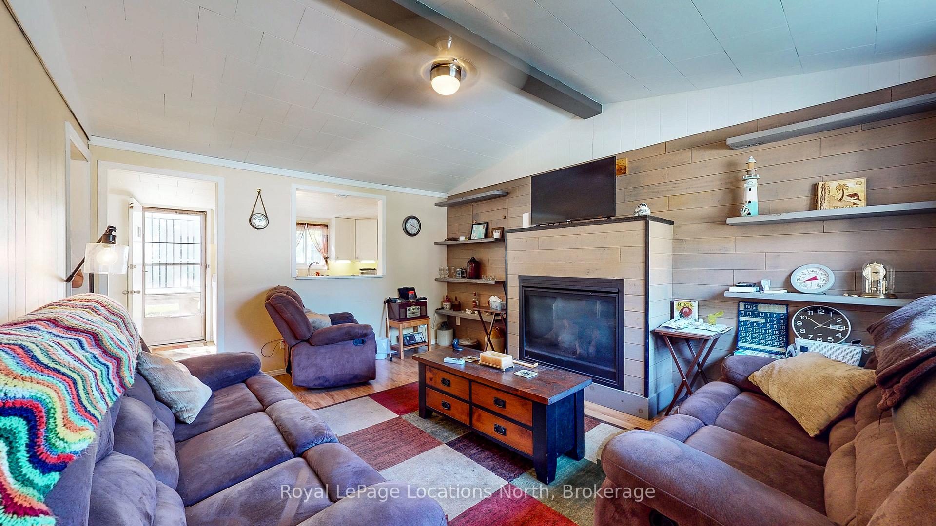 Photo 3 of 39 Northgate Road, Wasaga Beach — HOMEH
