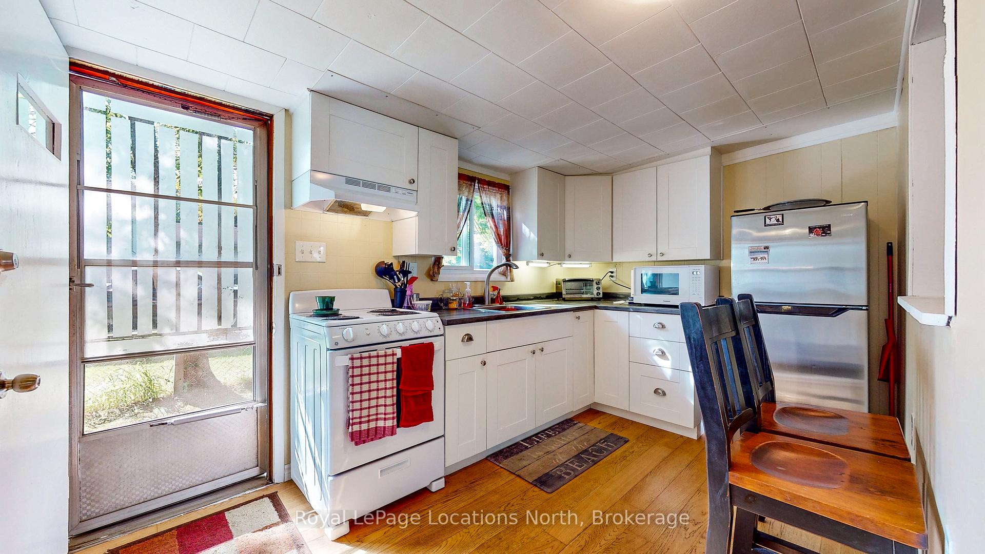 Photo 5 of 39 Northgate Road, Wasaga Beach — HOMEH