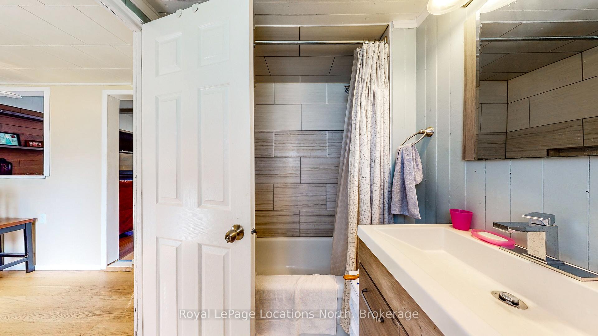 Photo 11 of 39 Northgate Road, Wasaga Beach — HOMEH