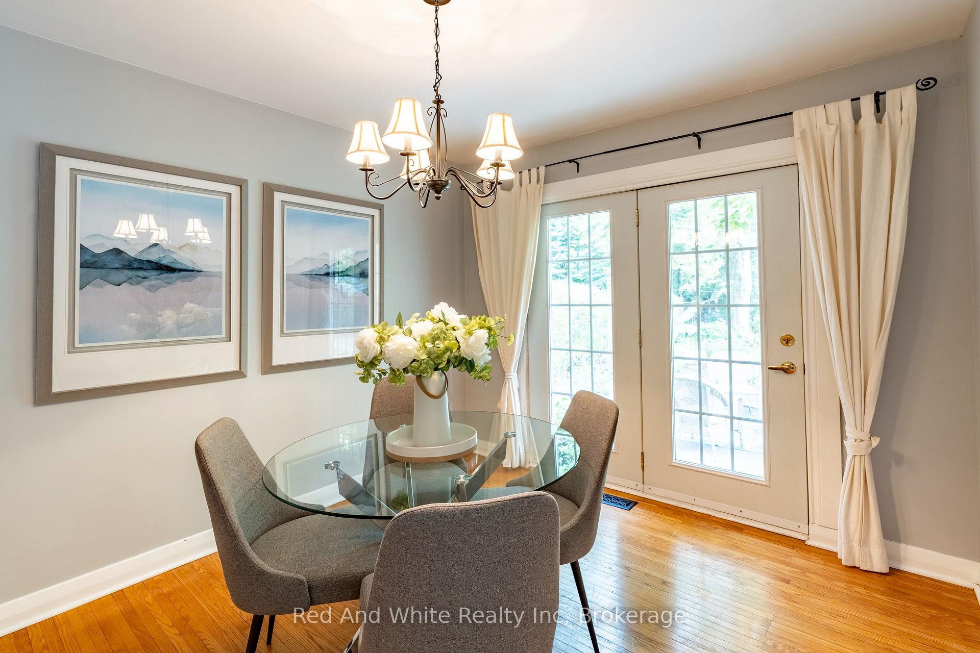 Photo 10 of 110 Ellis Crescent S, Waterloo — HOMEH