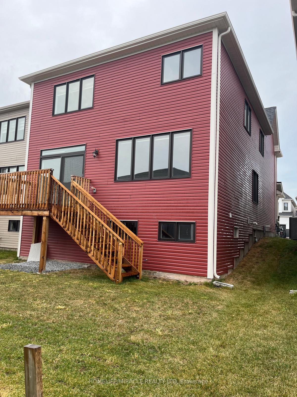 Photo 29 of 85 Stern Drive, Welland, Dain City — HOMEH