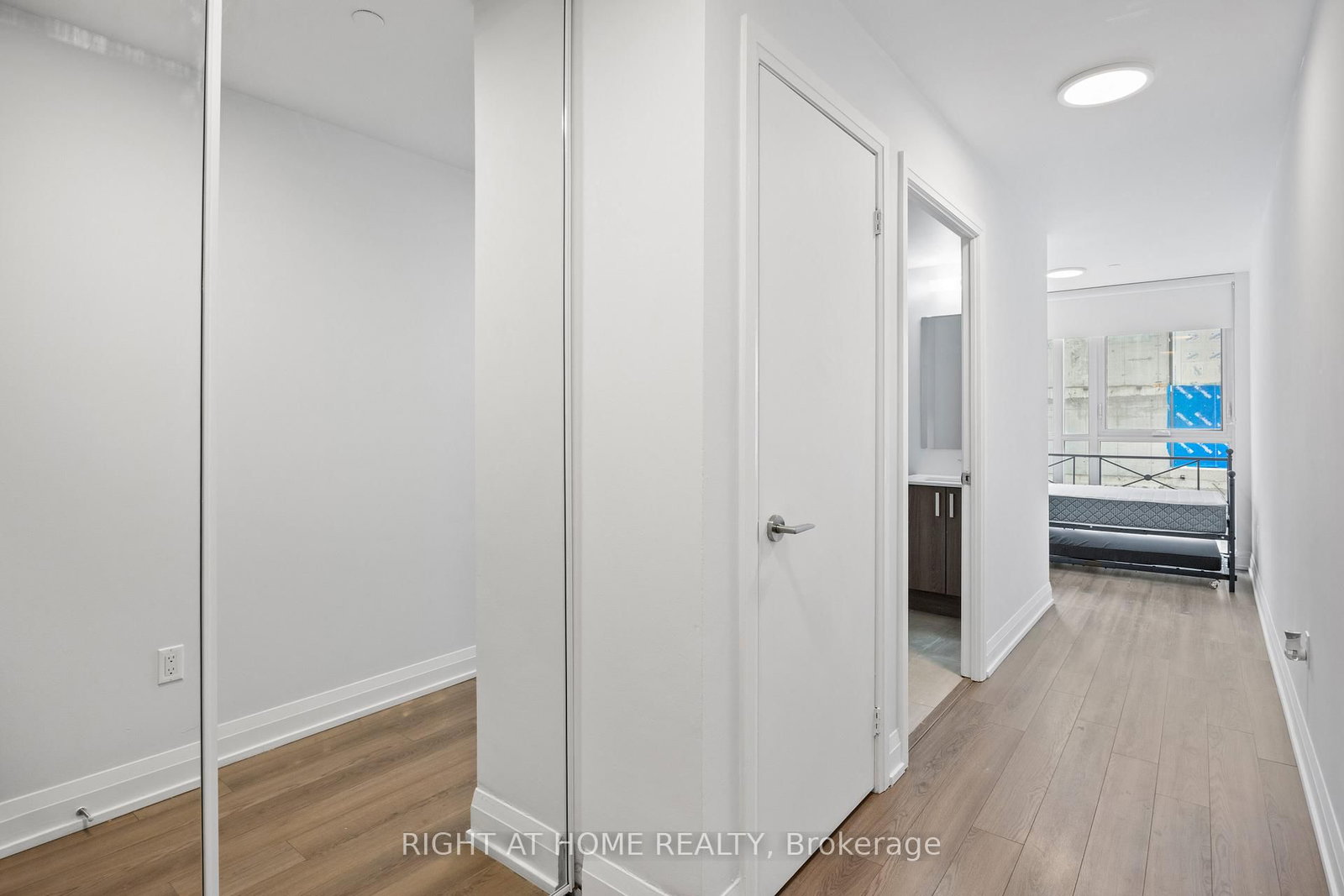 Photo 5 of Unit 305, 77 Mutual St, Toronto, Church-Yonge Corridor — HOMEH