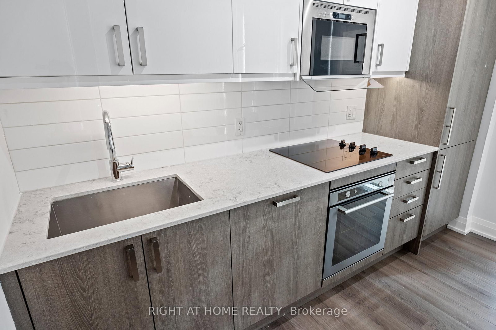 Photo 9 of Unit 305, 77 Mutual St, Toronto, Church-Yonge Corridor — HOMEH