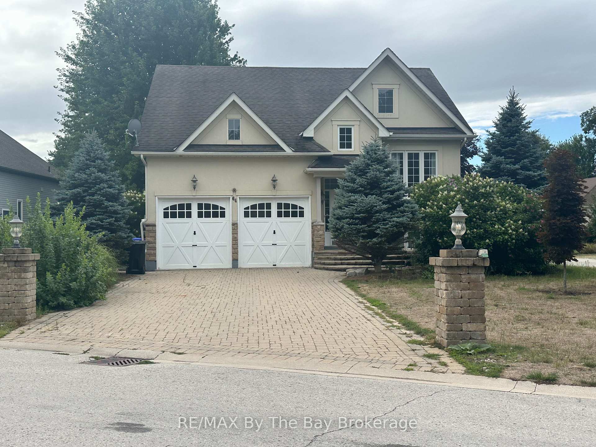 Photo 1 of 64 Oriole Crescent, Wasaga Beach — HOMEH