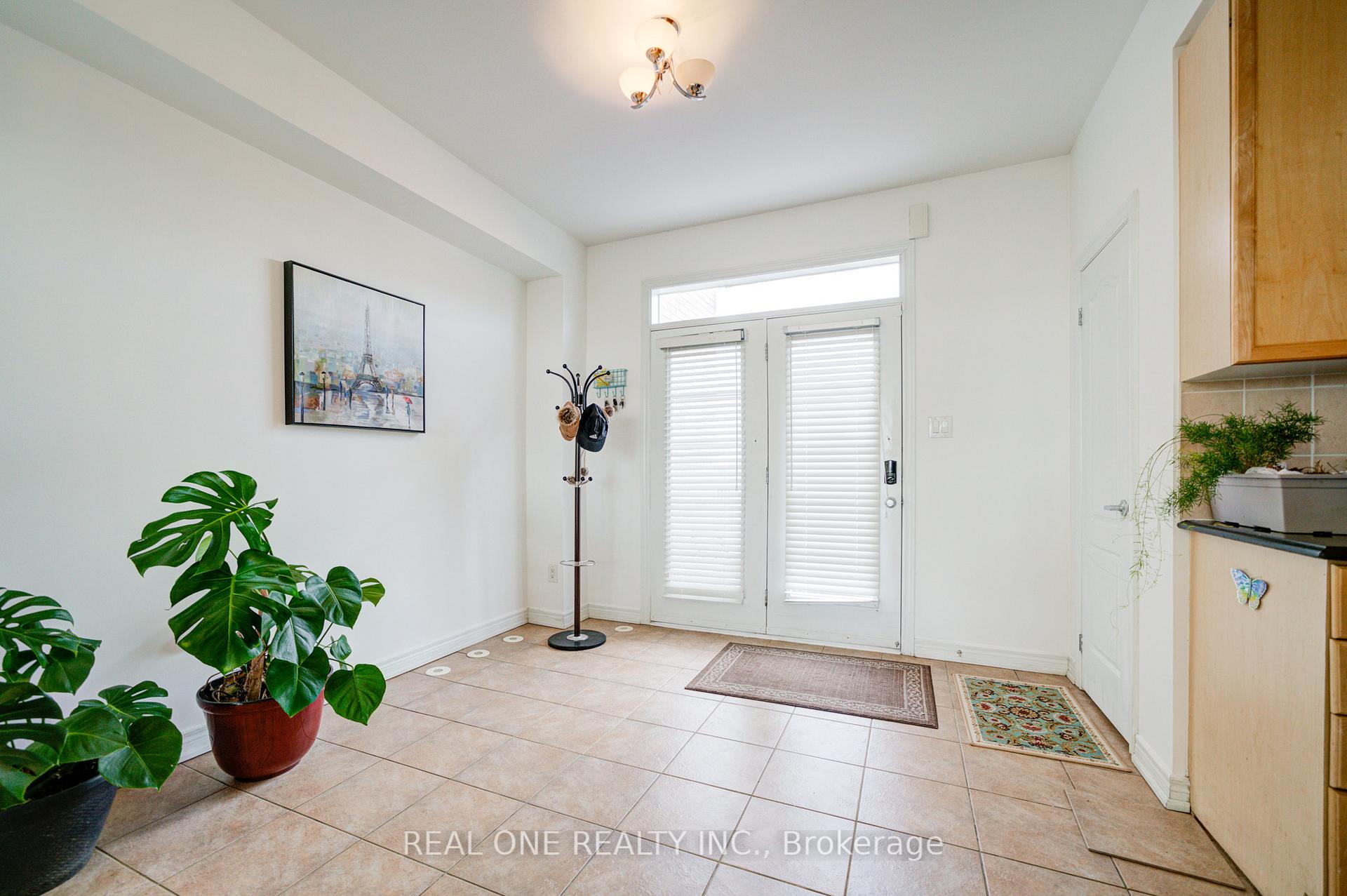 Photo 14 of 87 Zokol Drive, Aurora, Bayview Northeast — HOMEH
