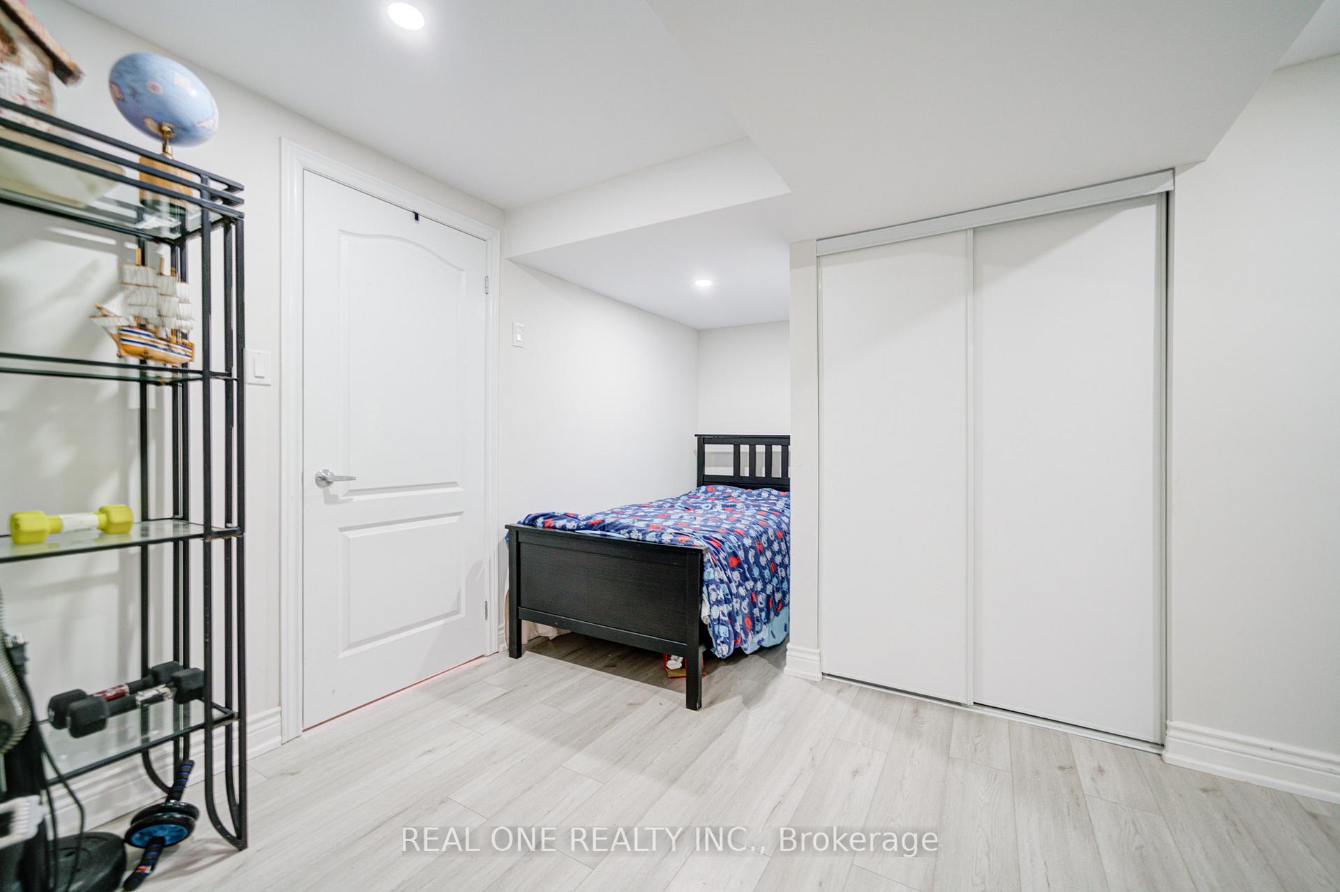 Photo 20 of 87 Zokol Drive, Aurora, Bayview Northeast — HOMEH