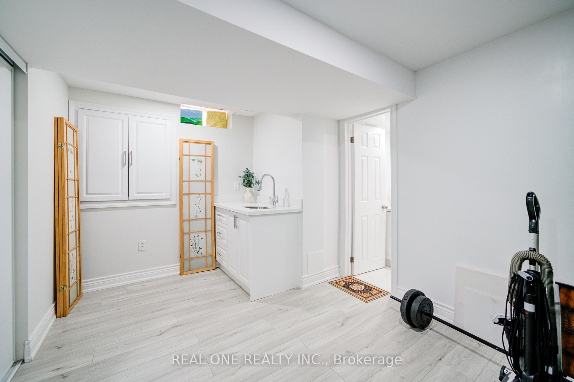 Photo 21 of 87 Zokol Drive, Aurora, Bayview Northeast — HOMEH
