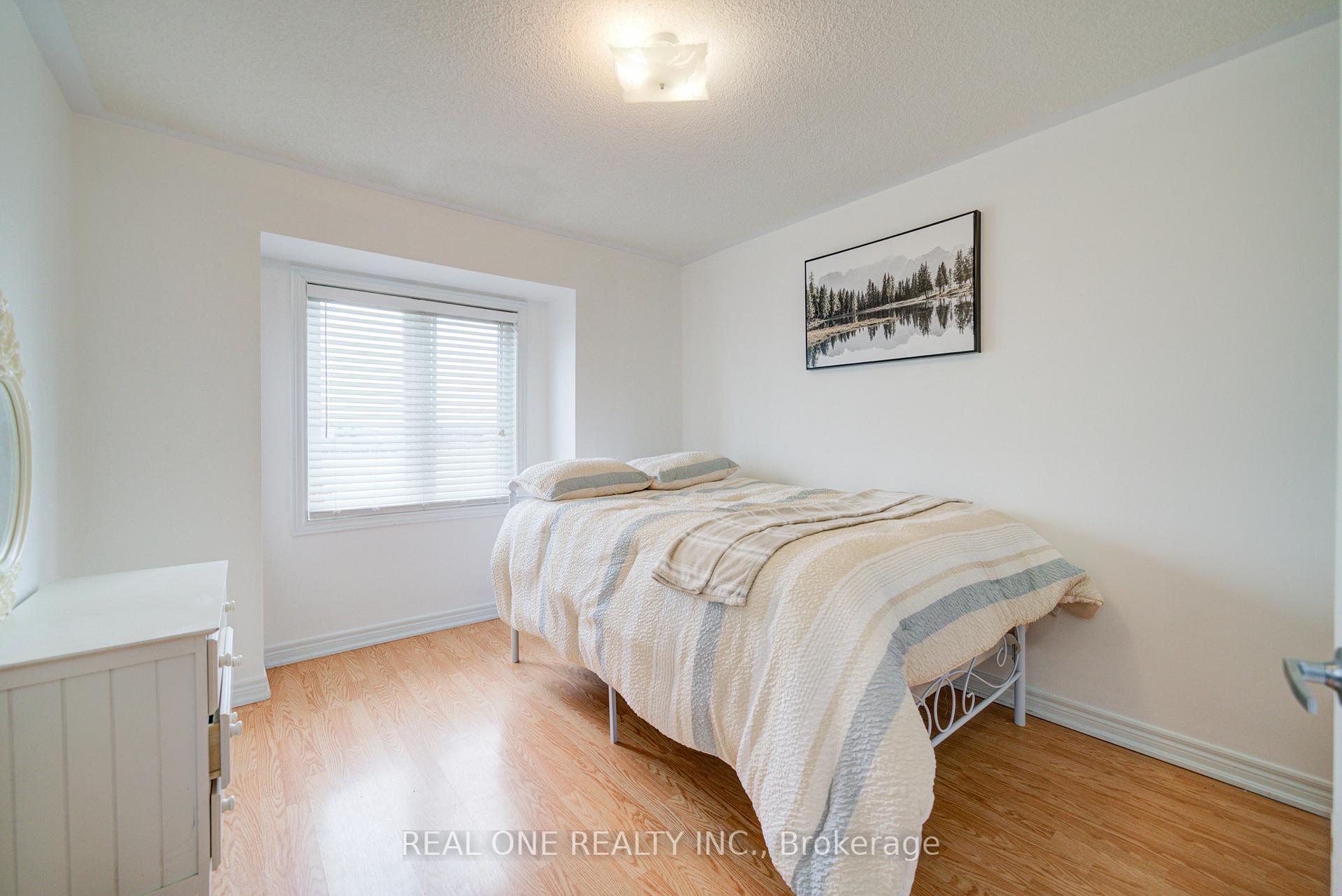 Photo 33 of 87 Zokol Drive, Aurora, Bayview Northeast — HOMEH