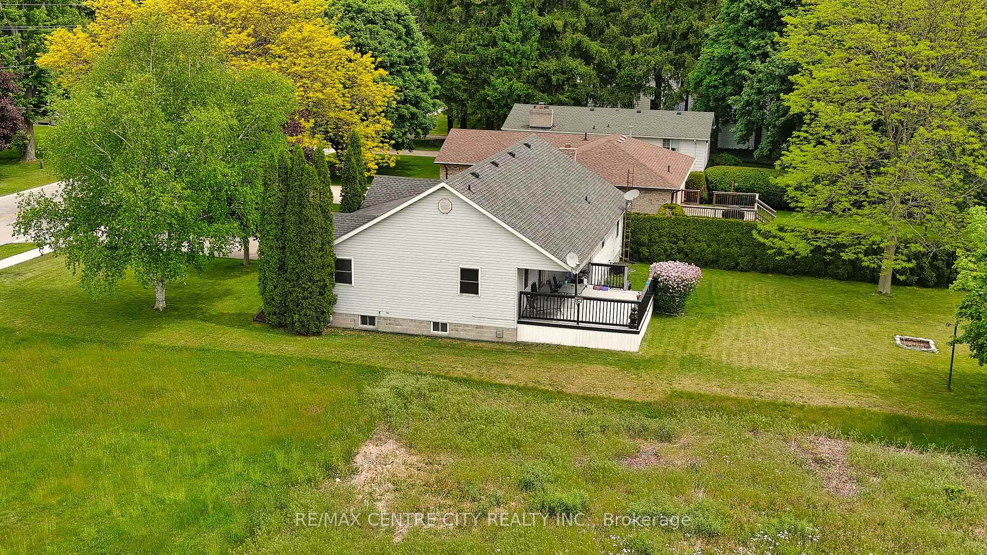 Photo 6 of 212 Queen Street, West Elgin, Rodney — HOMEH