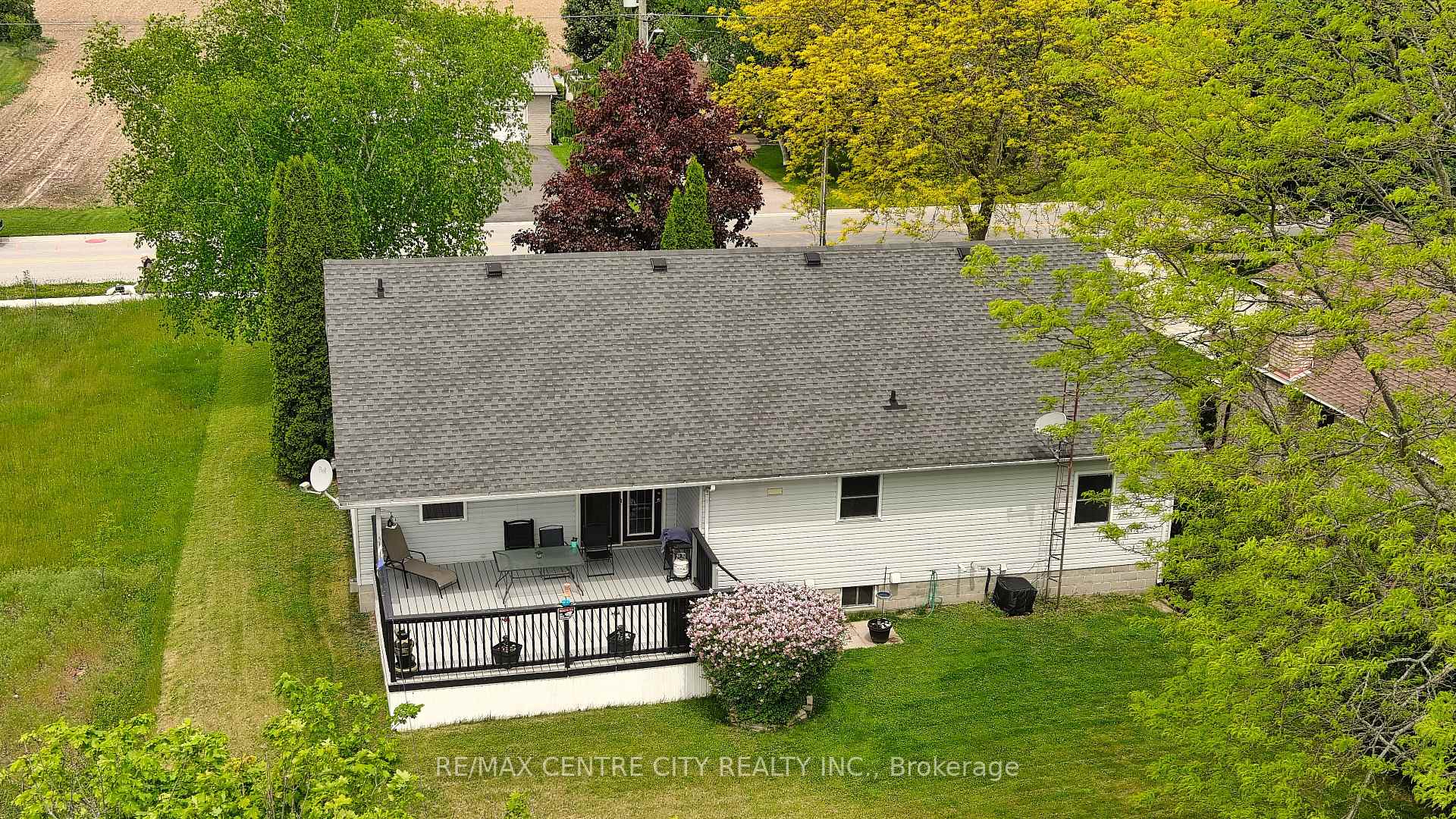 Photo 10 of 212 Queen Street, West Elgin, Rodney — HOMEH