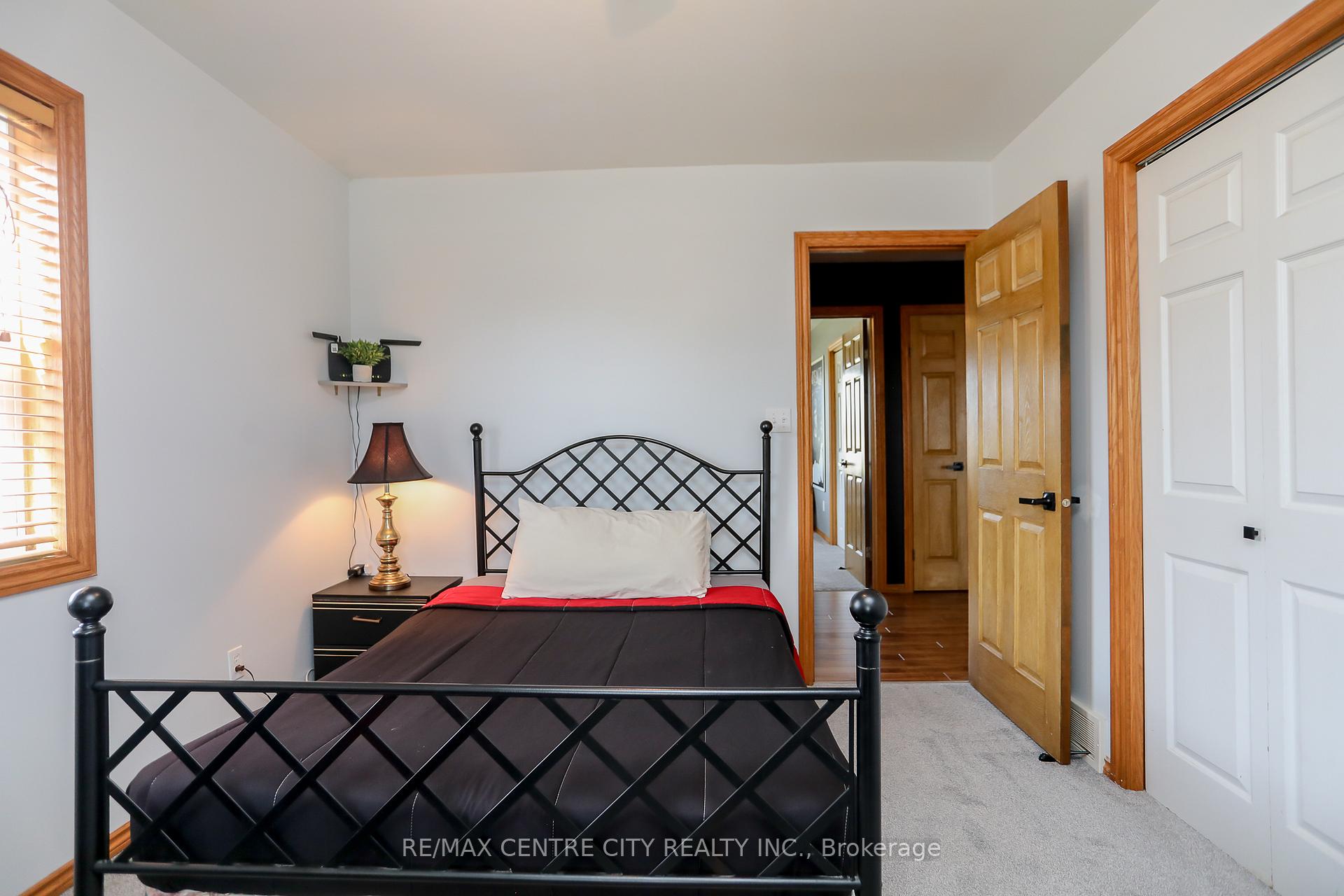 Photo 32 of 212 Queen Street, West Elgin, Rodney — HOMEH