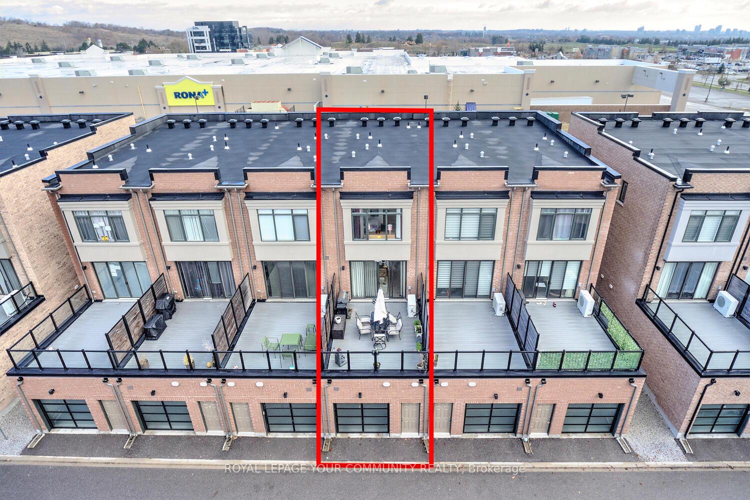 Photo 3 of 38 Troon Avenue, Vaughan, Rural Vaughan — HOMEH