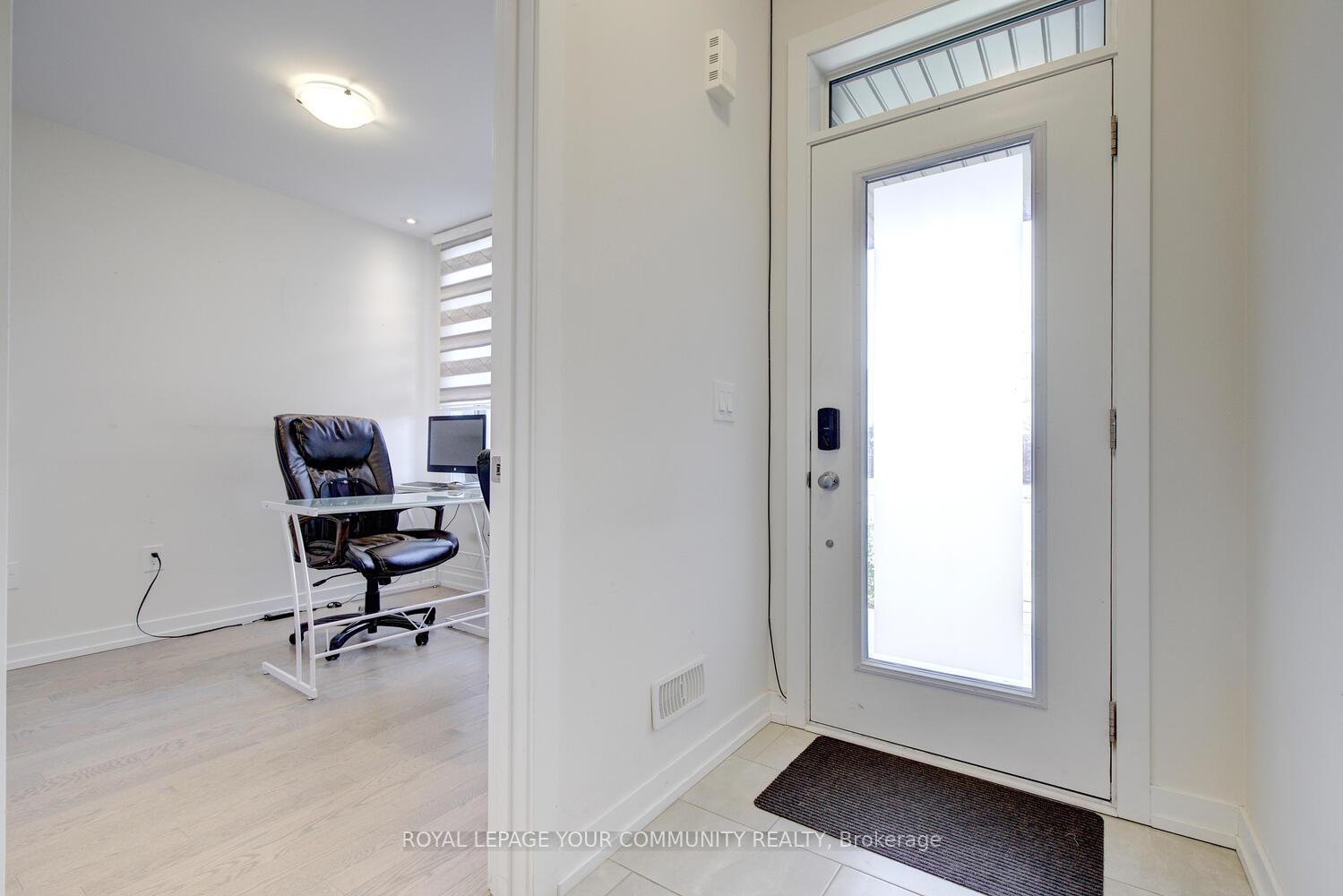Photo 8 of 38 Troon Avenue, Vaughan, Rural Vaughan — HOMEH