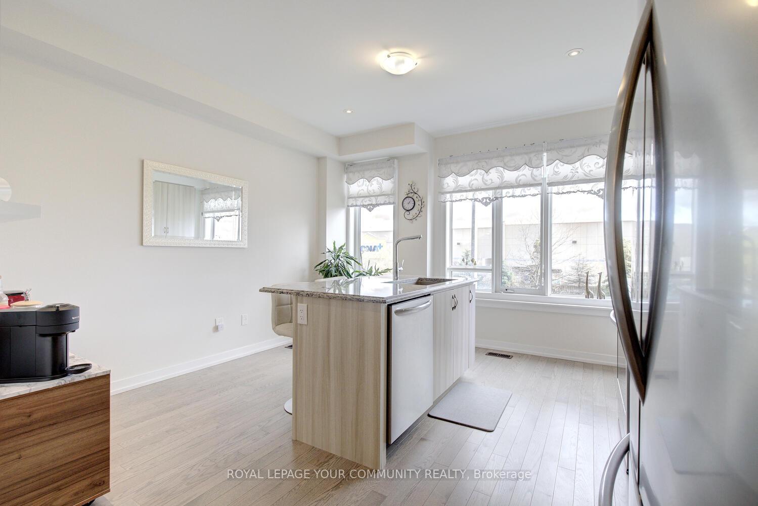 Photo 25 of 38 Troon Avenue, Vaughan, Rural Vaughan — HOMEH