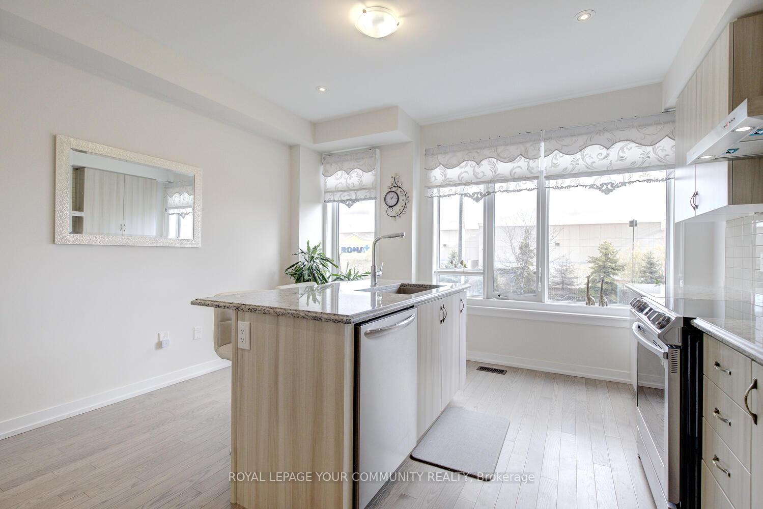 Photo 26 of 38 Troon Avenue, Vaughan, Rural Vaughan — HOMEH