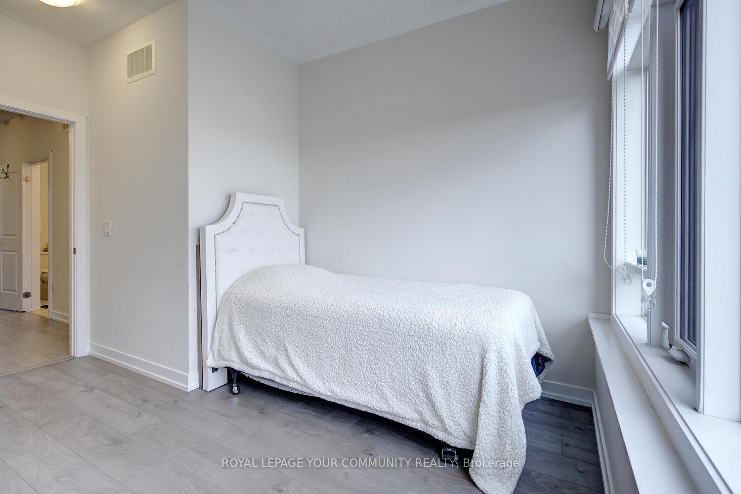 Photo 41 of 38 Troon Avenue, Vaughan, Rural Vaughan — HOMEH