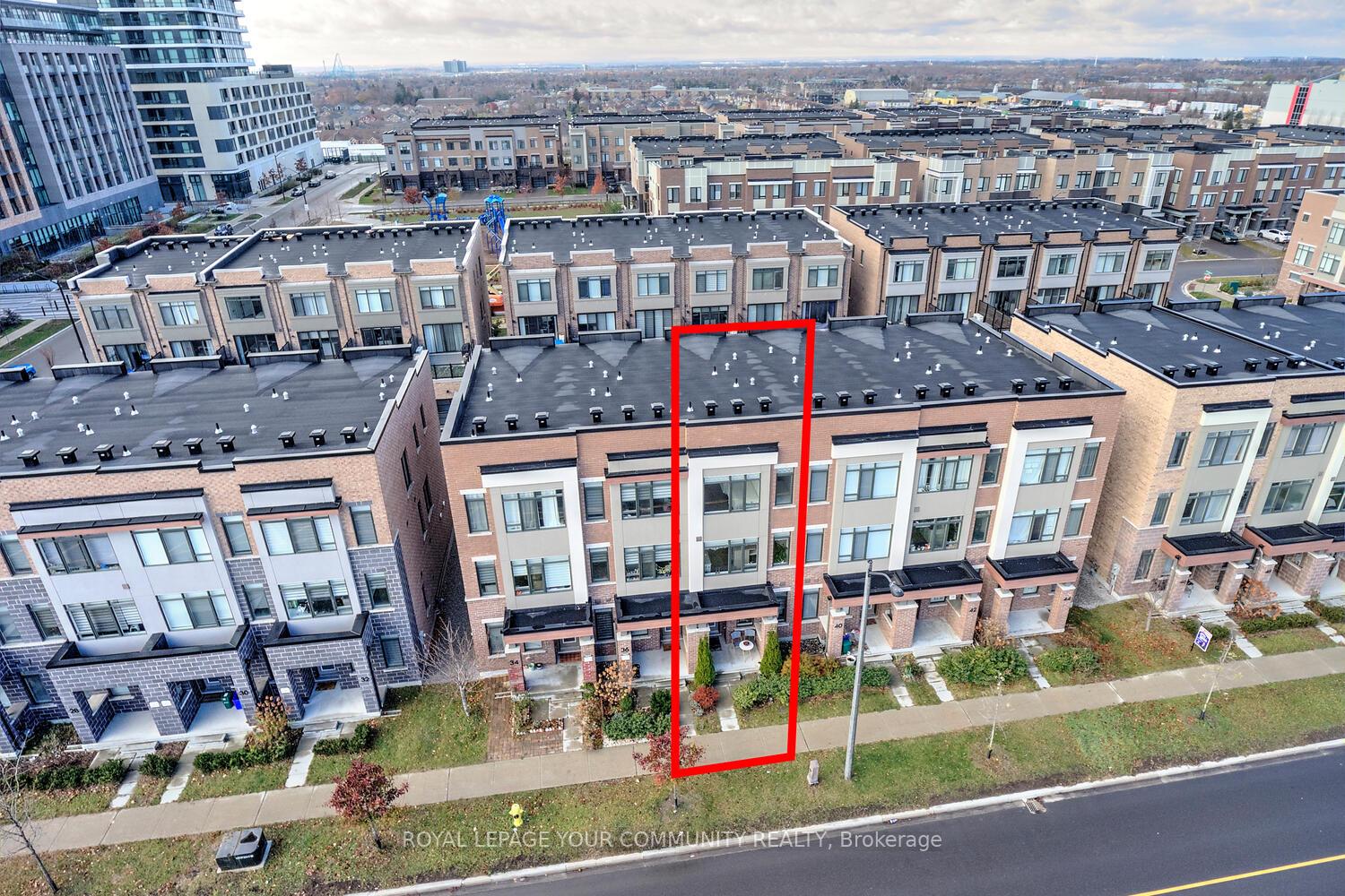 Photo 47 of 38 Troon Avenue, Vaughan, Rural Vaughan — HOMEH