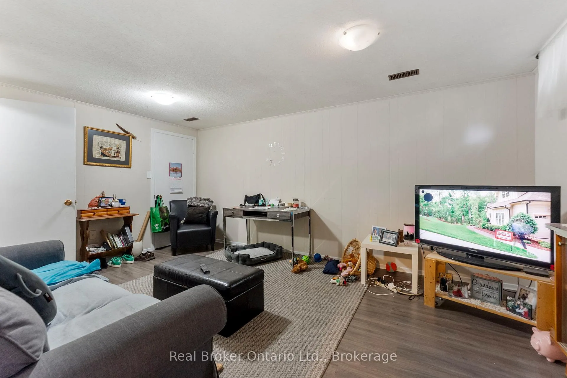 Photo 23 of 387 Lee Avenue, Waterloo — HOMEH
