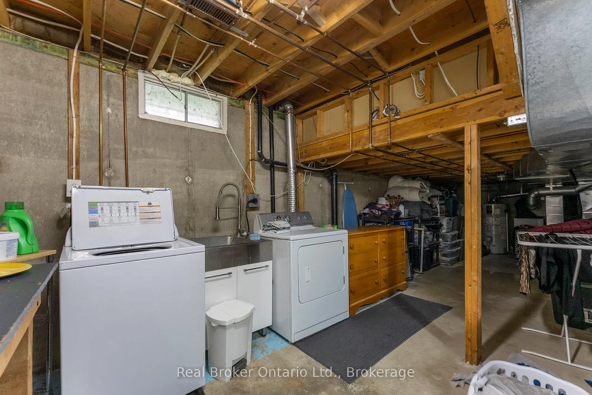 Photo 25 of 387 Lee Avenue, Waterloo — HOMEH