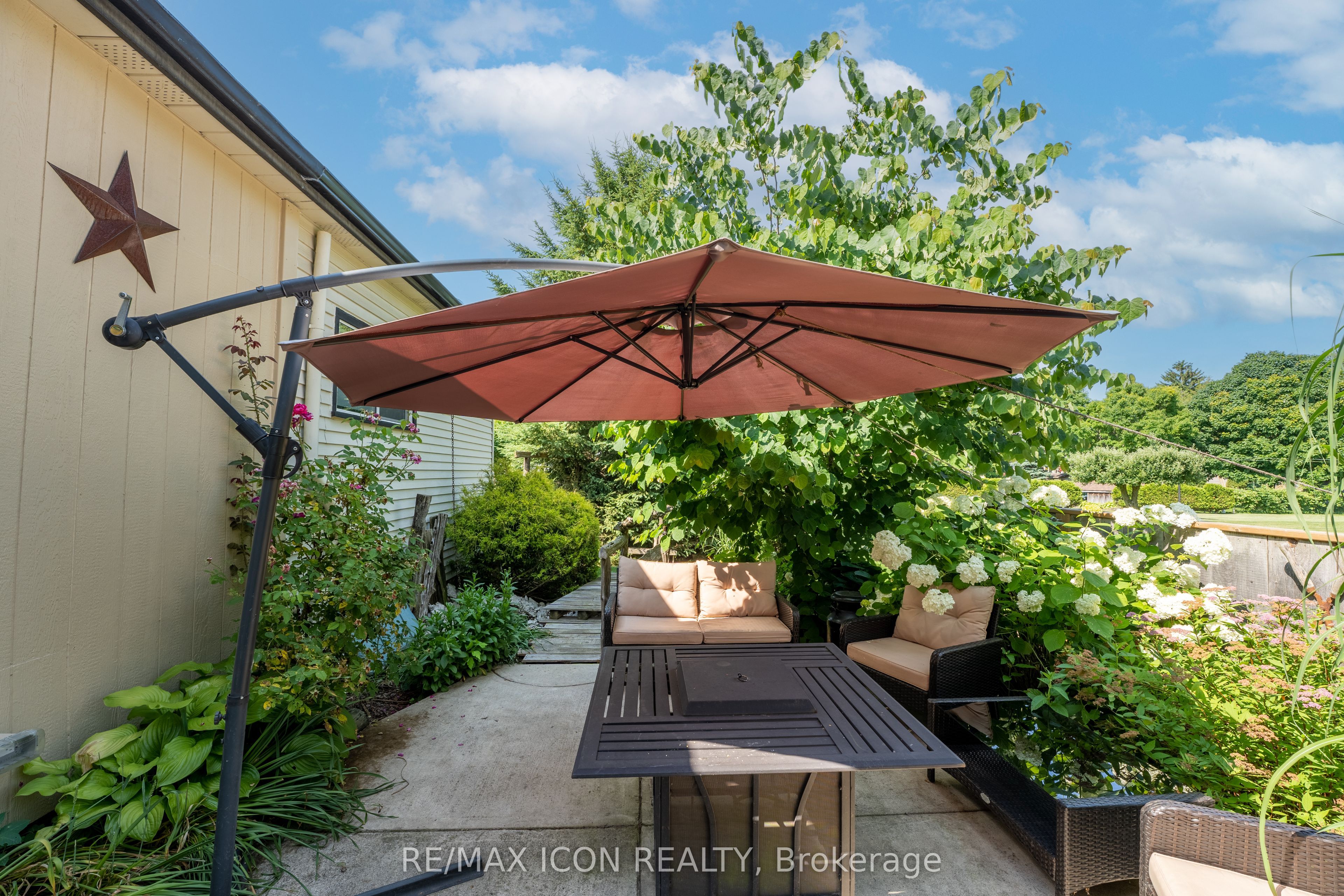 Photo 60 of 258 Anna Street S, North Middlesex, Parkhill — HOMEH