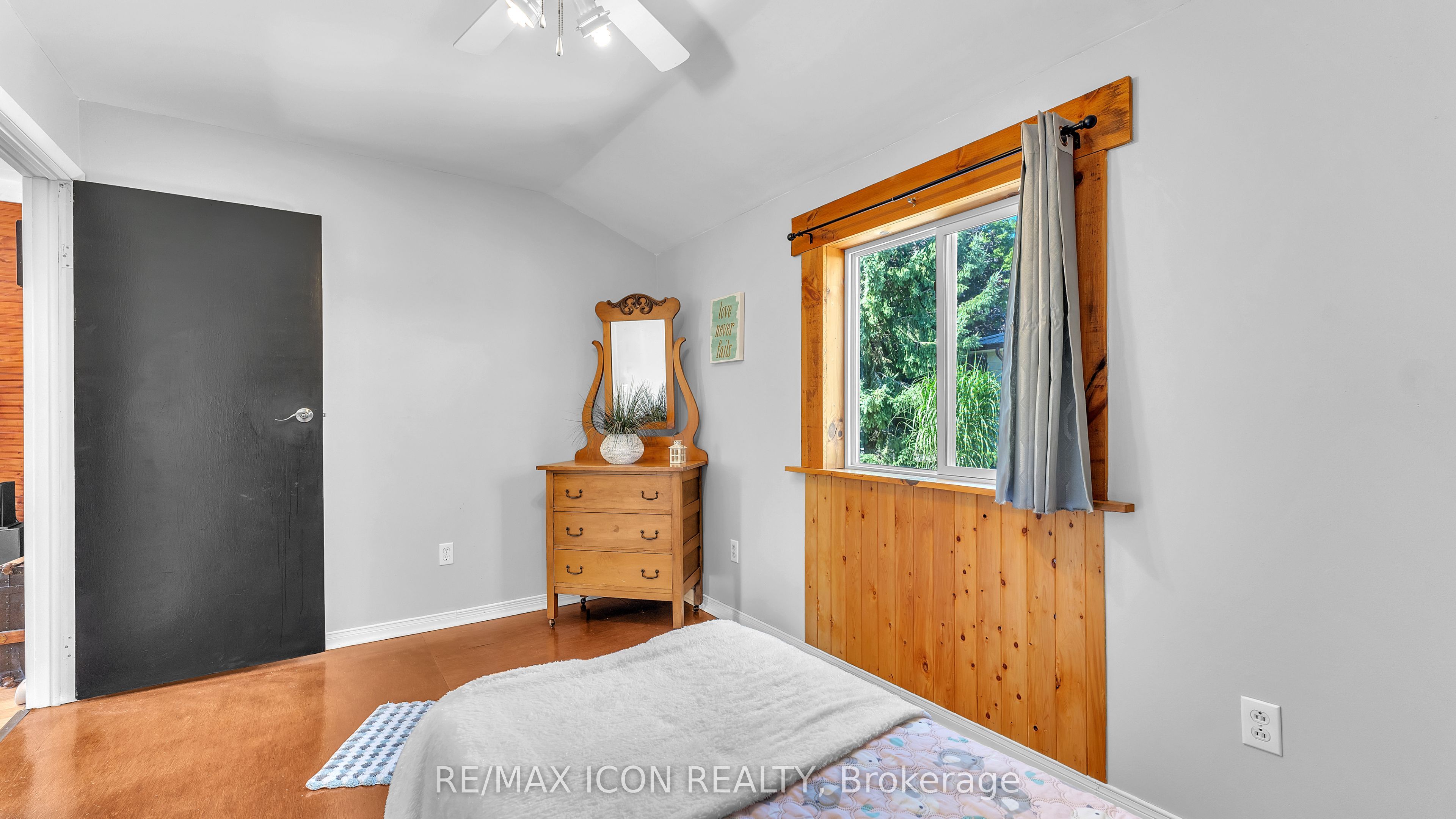 Photo 52 of 258 Anna Street S, North Middlesex, Parkhill — HOMEH
