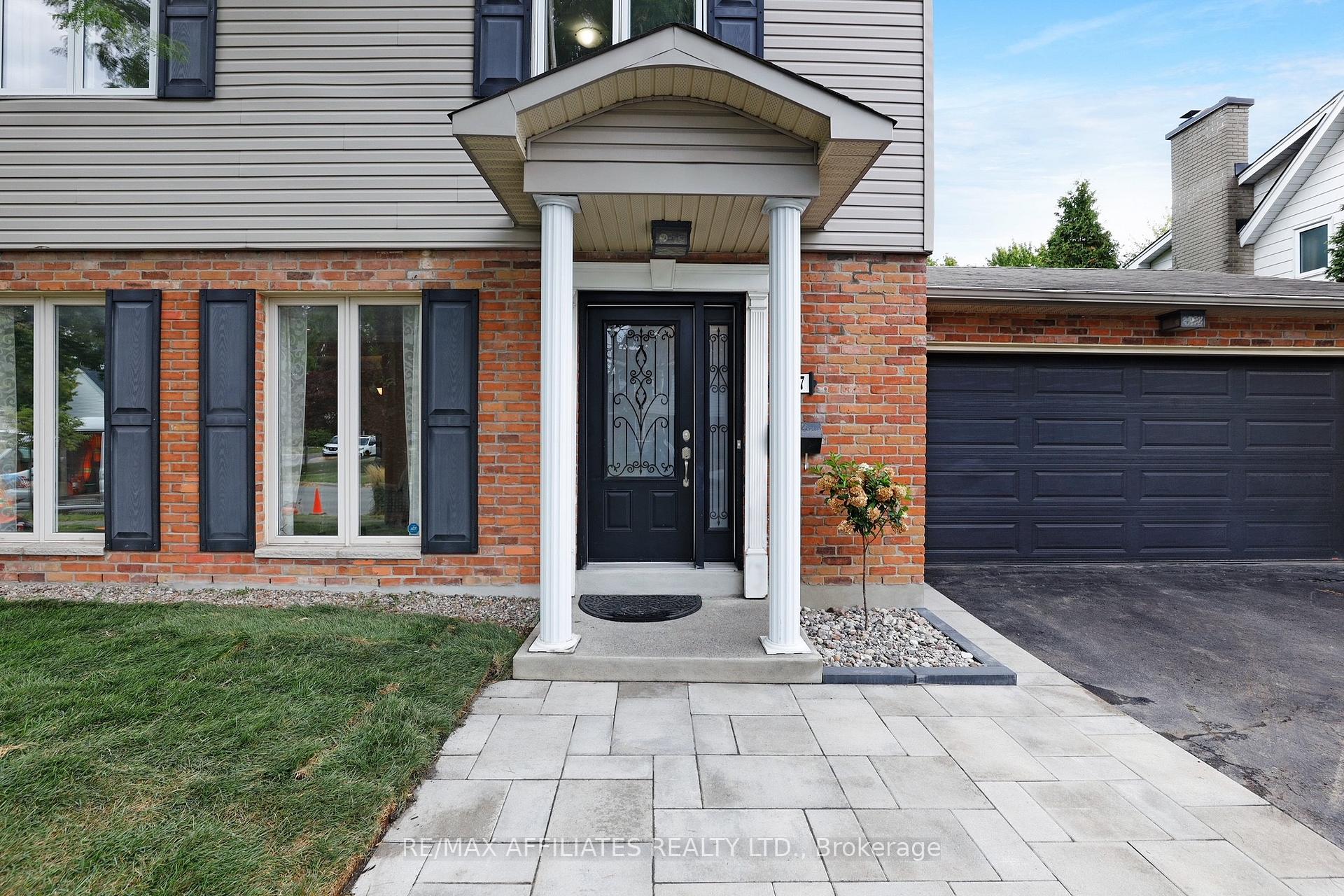 Photo 3 of 2347 Briar Hill Drive, Ottawa, Guildwood Estates - Urbandale Acres — HOMEH
