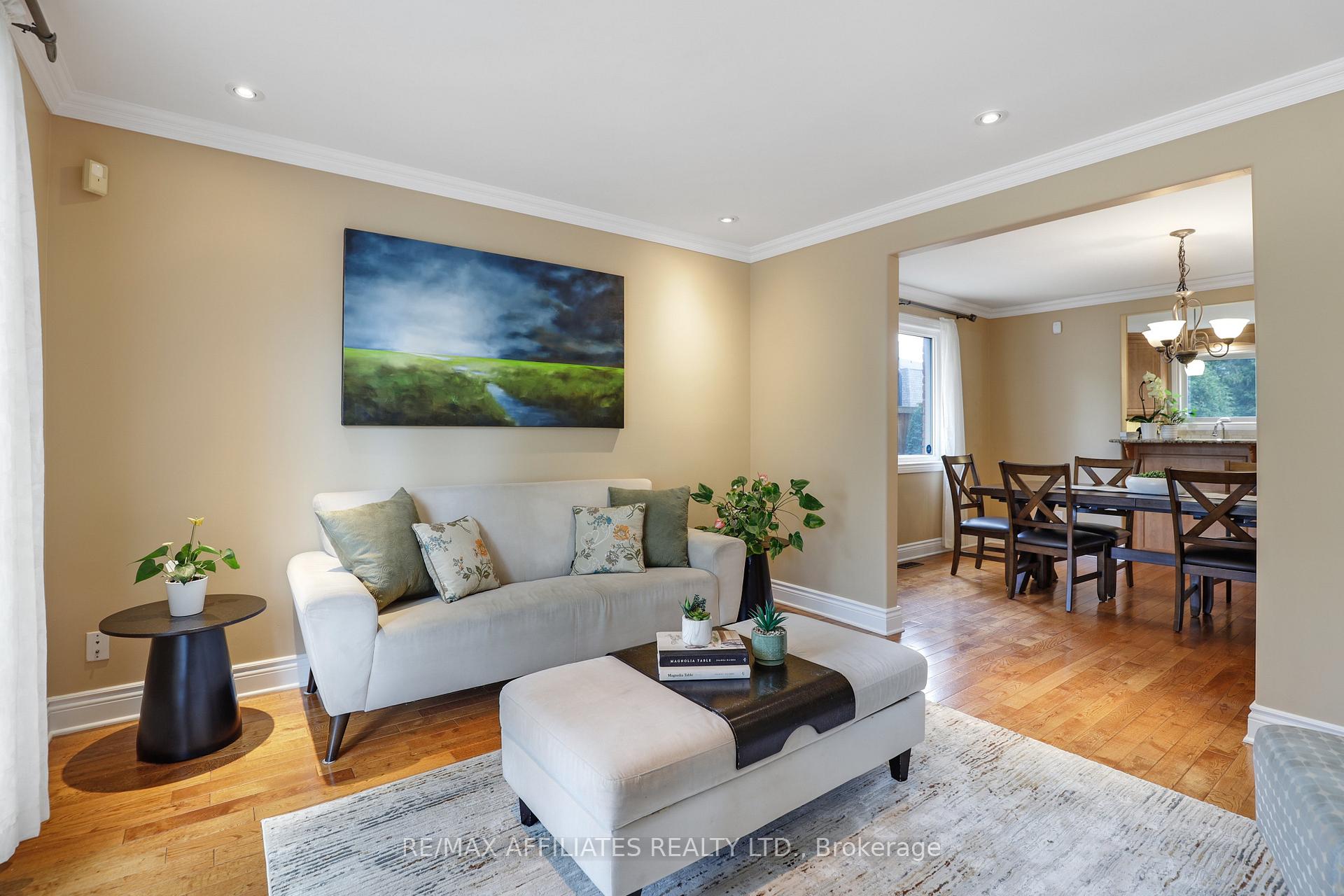 Photo 7 of 2347 Briar Hill Drive, Ottawa, Guildwood Estates - Urbandale Acres — HOMEH