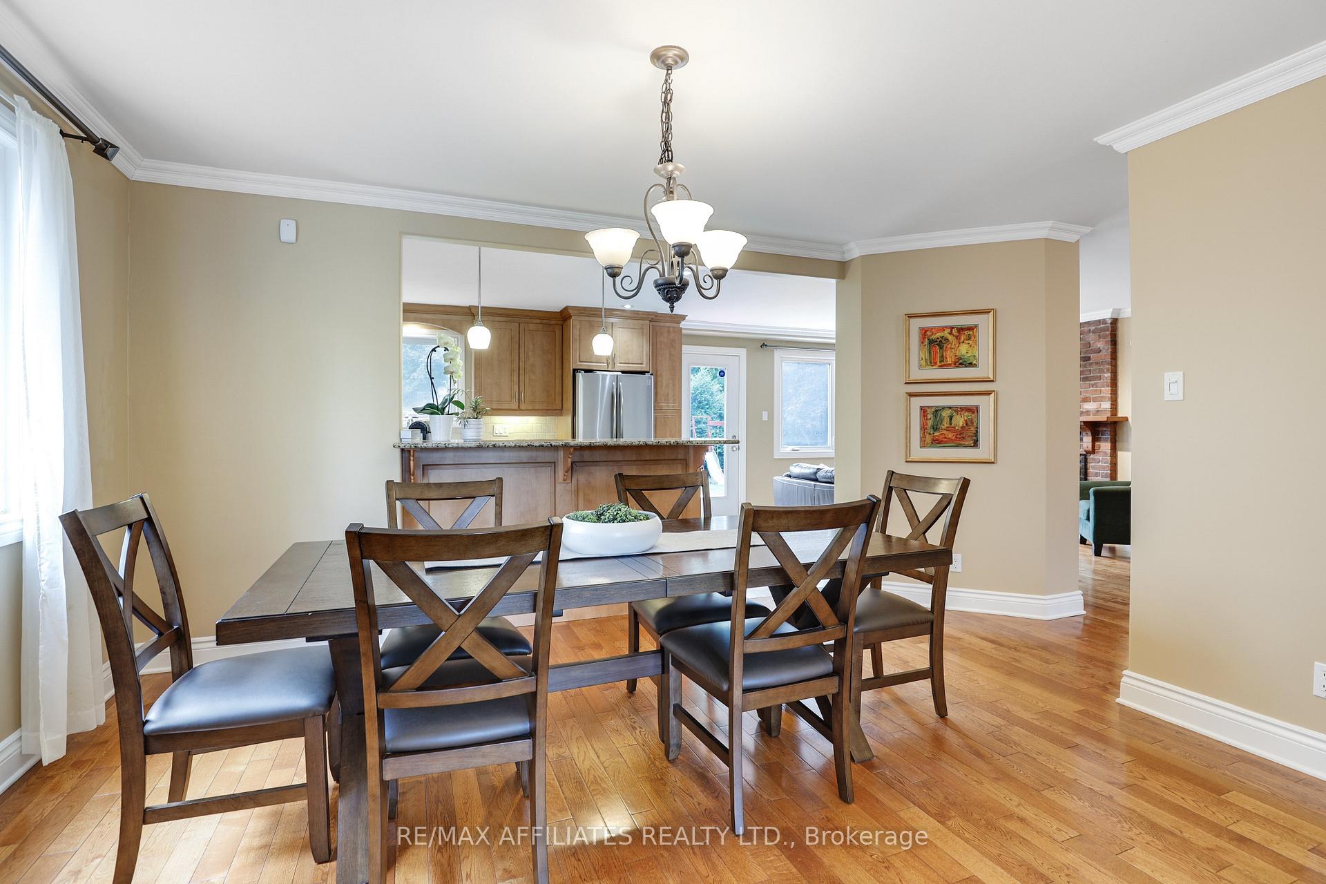 Photo 9 of 2347 Briar Hill Drive, Ottawa, Guildwood Estates - Urbandale Acres — HOMEH