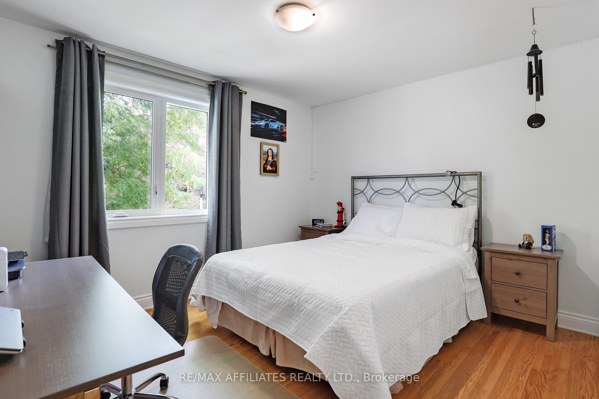 Photo 23 of 2347 Briar Hill Drive, Ottawa, Guildwood Estates - Urbandale Acres — HOMEH
