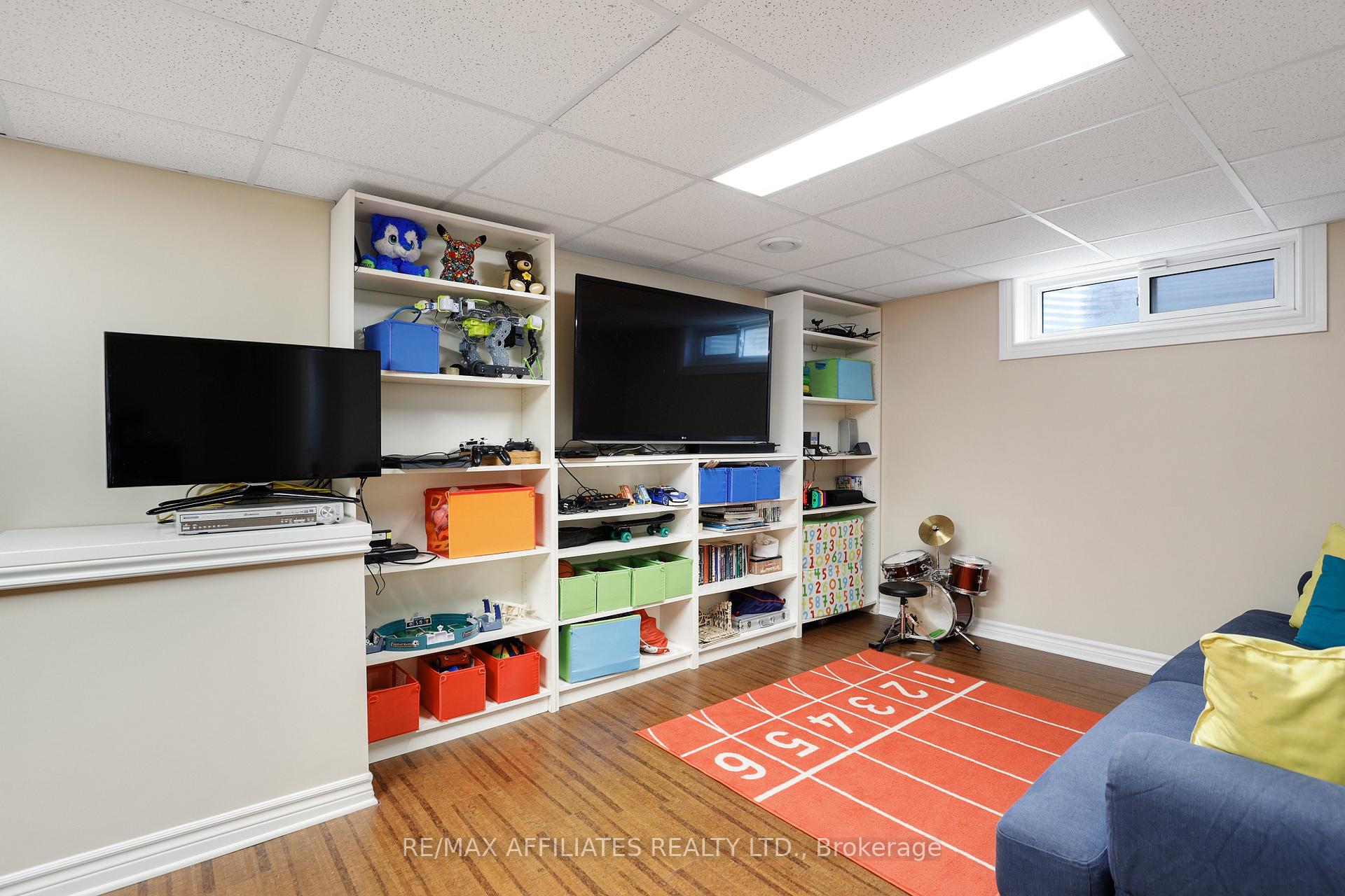 Photo 29 of 2347 Briar Hill Drive, Ottawa, Guildwood Estates - Urbandale Acres — HOMEH