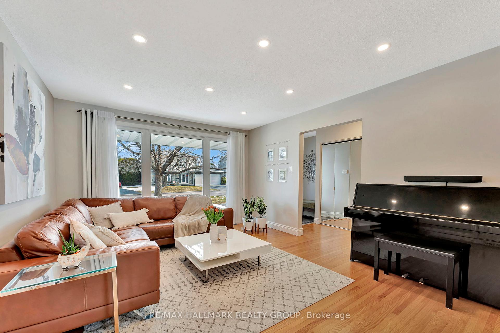 Photo 6 of 630 Clancy Street, Ottawa, Beacon Hill North — HOMEH