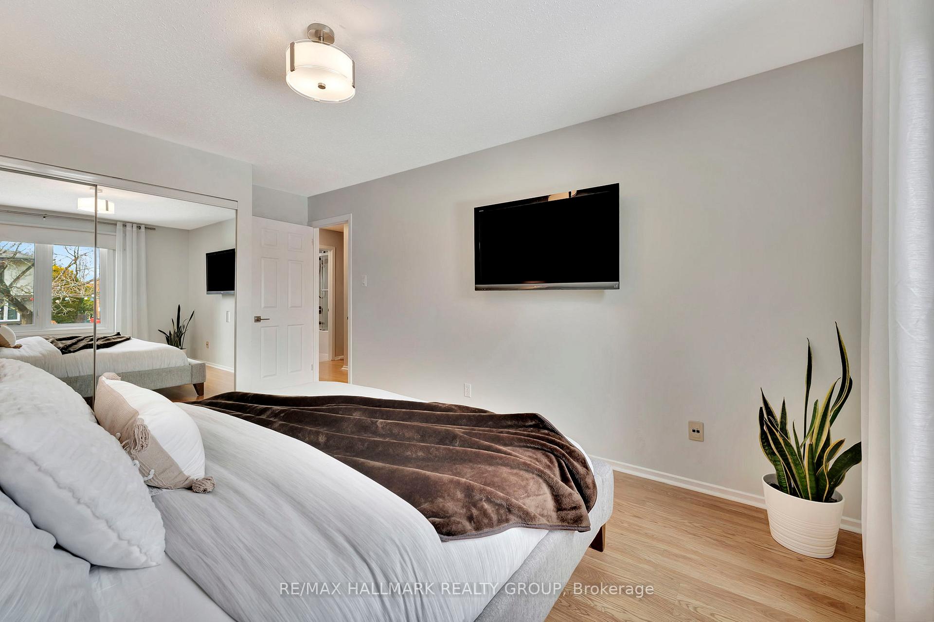 Photo 20 of 630 Clancy Street, Ottawa, Beacon Hill North — HOMEH