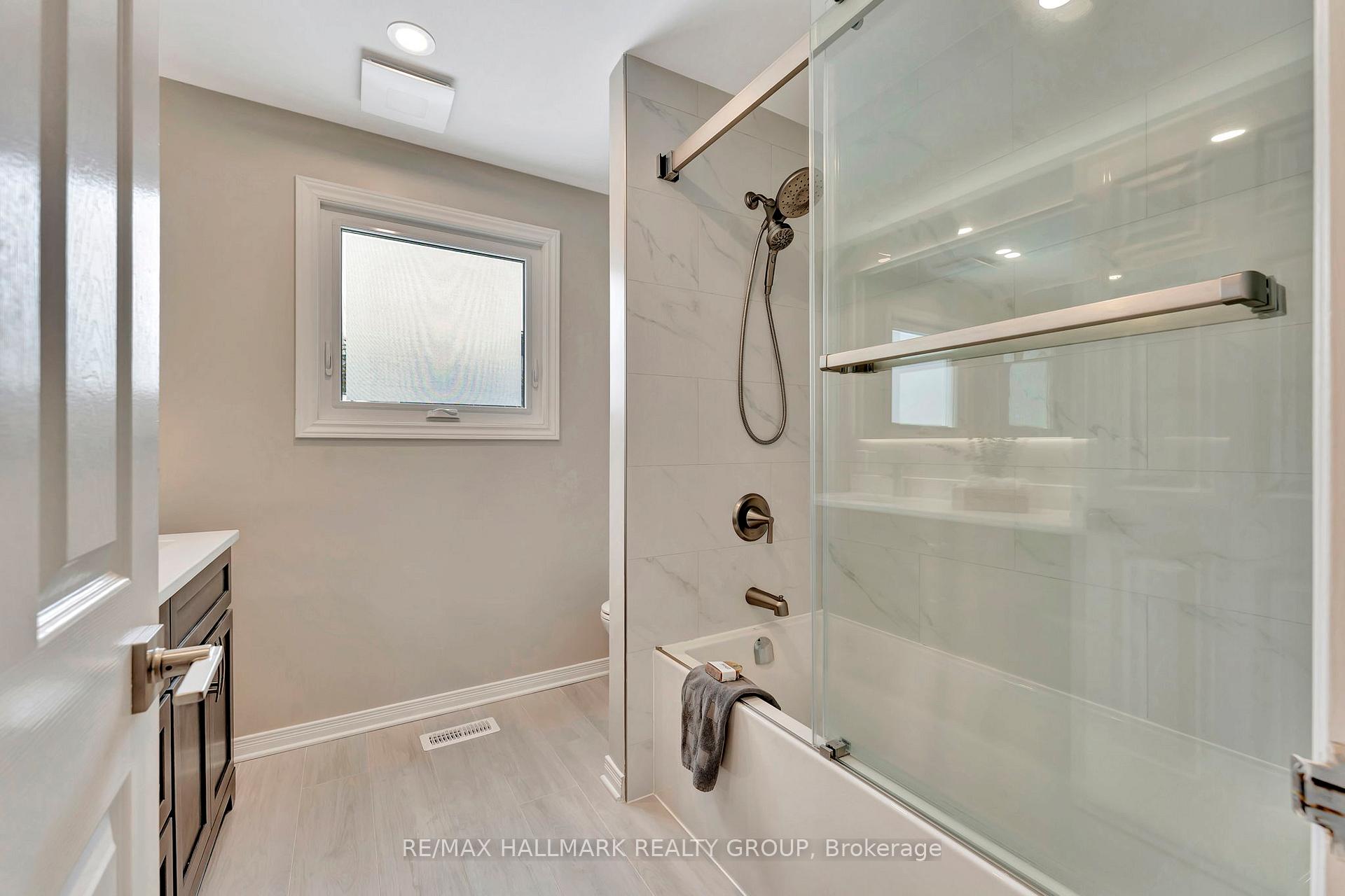 Photo 22 of 630 Clancy Street, Ottawa, Beacon Hill North — HOMEH