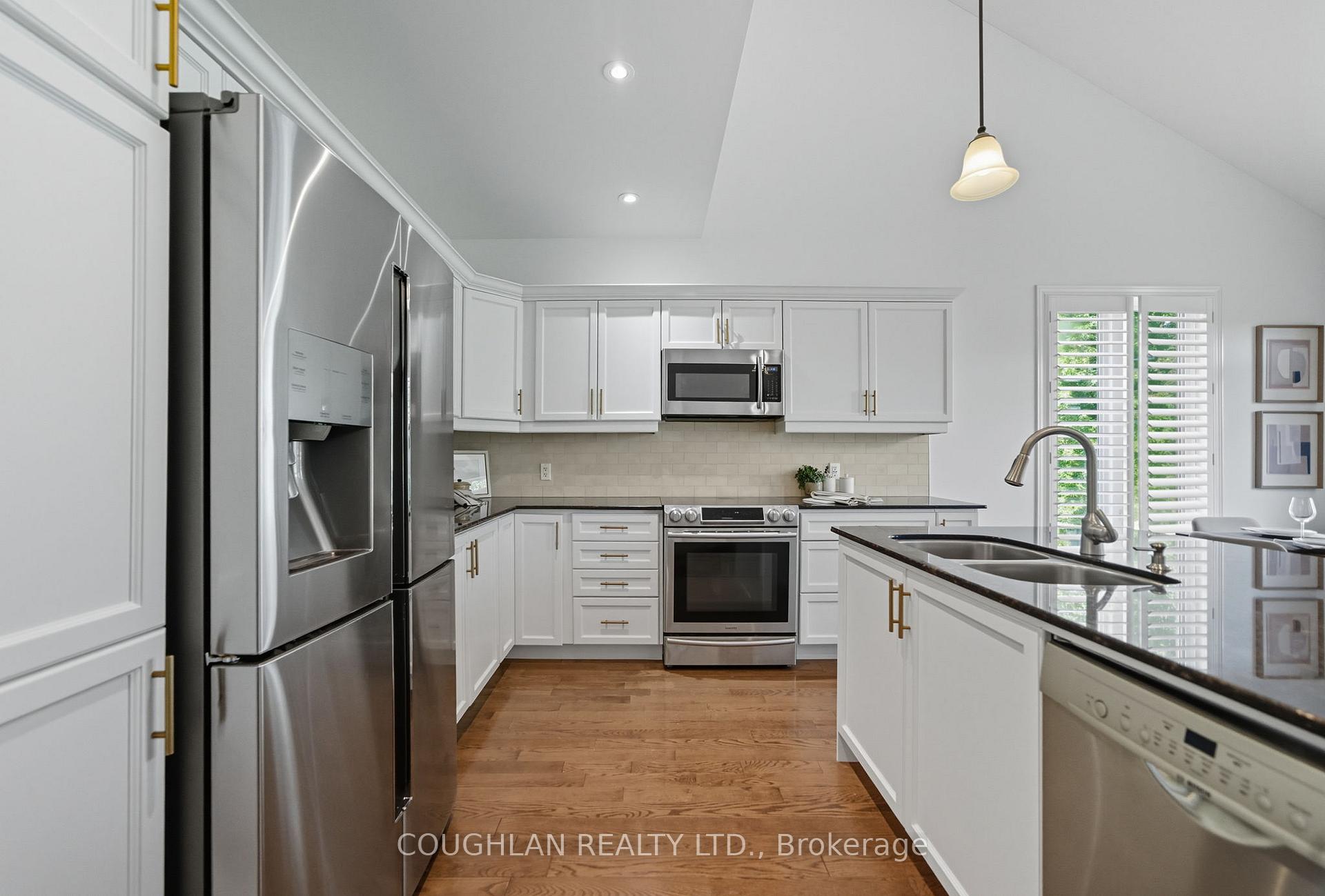 Photo 5 of 88 Oakside Drive, Uxbridge — HOMEH