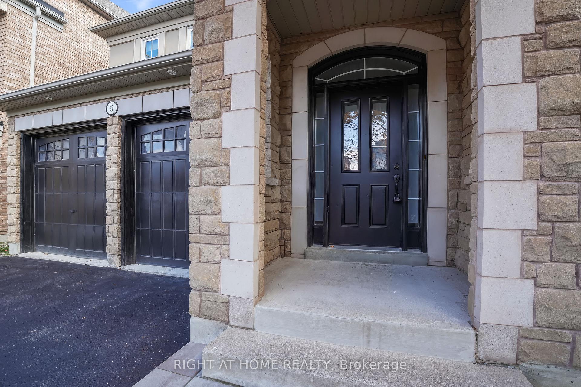 Photo 2 of 5 Oswell Drive, Ajax, Northeast Ajax — HOMEH