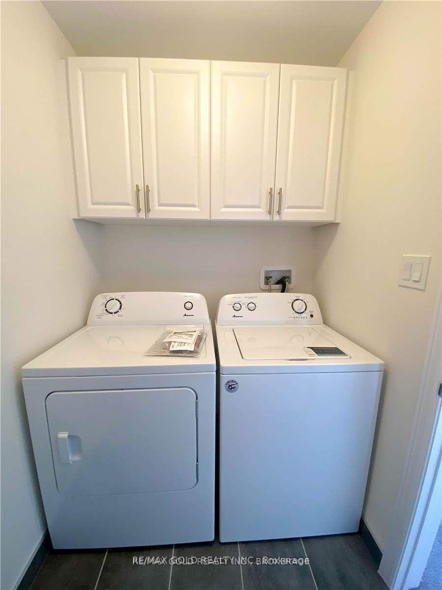 Photo 11 of 21 Bianca Crescent, Wasaga Beach — HOMEH