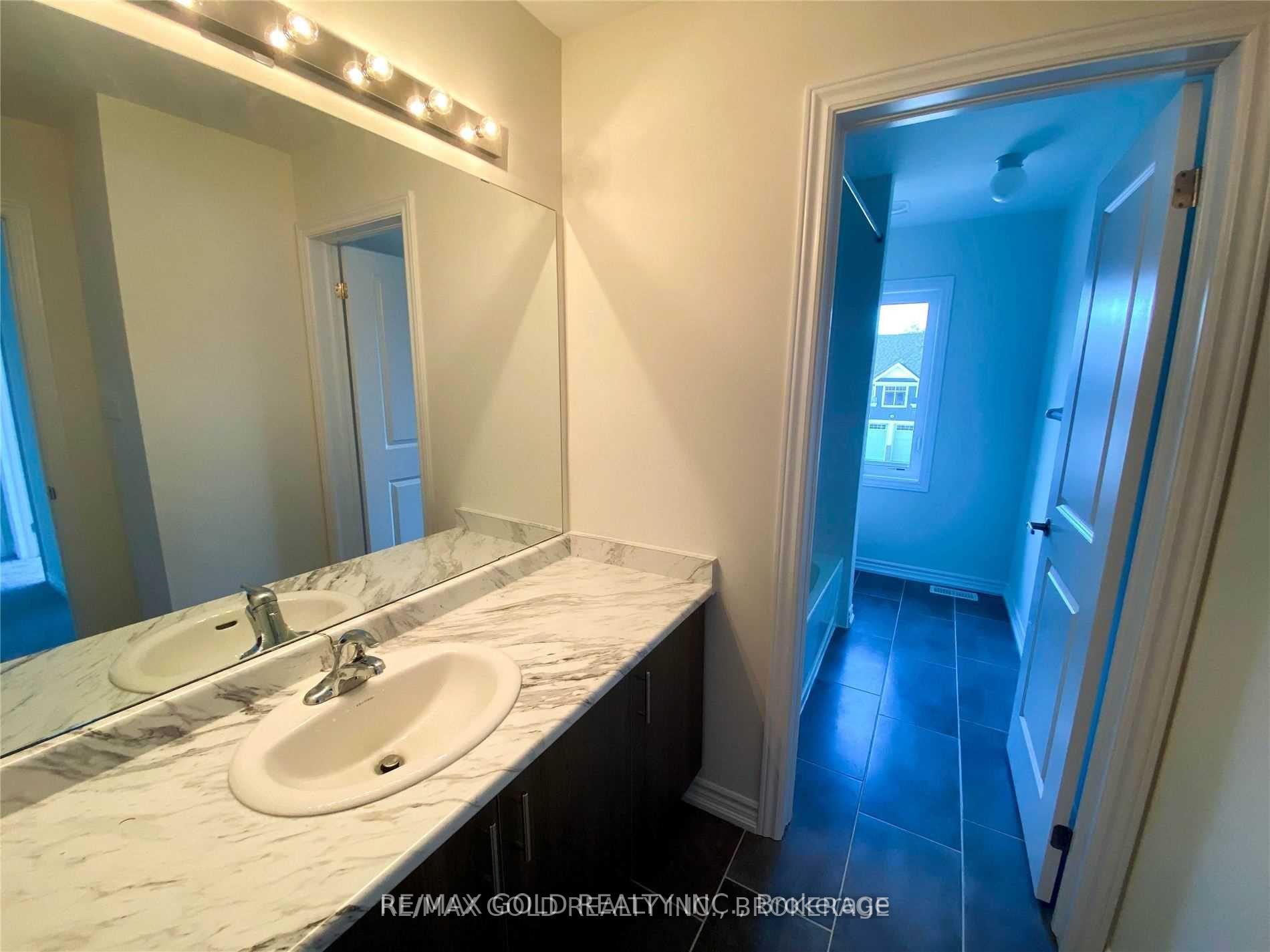 Photo 18 of 21 Bianca Crescent, Wasaga Beach — HOMEH