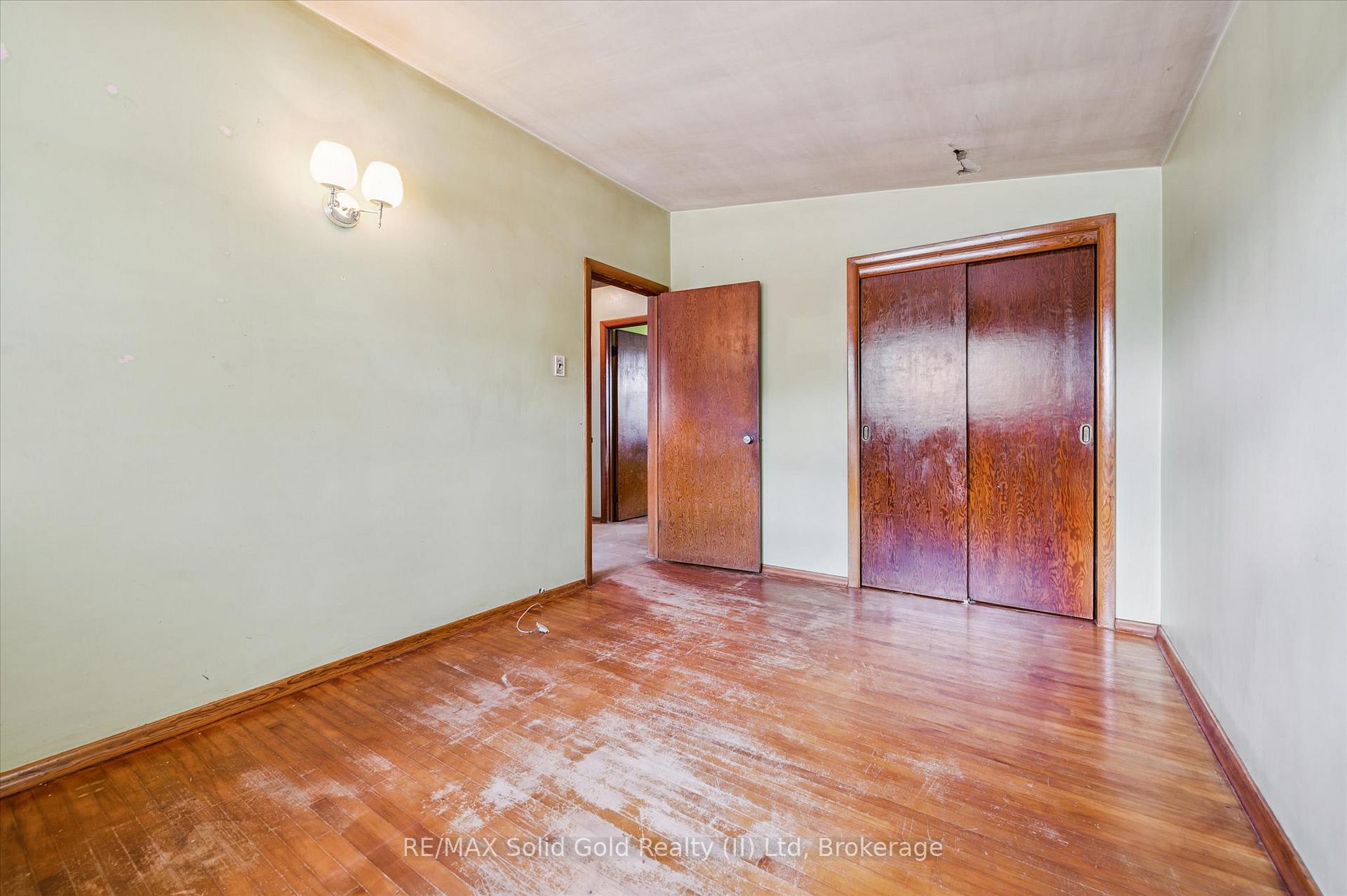 Photo 20 of 226 Dick Street, Waterloo — HOMEH