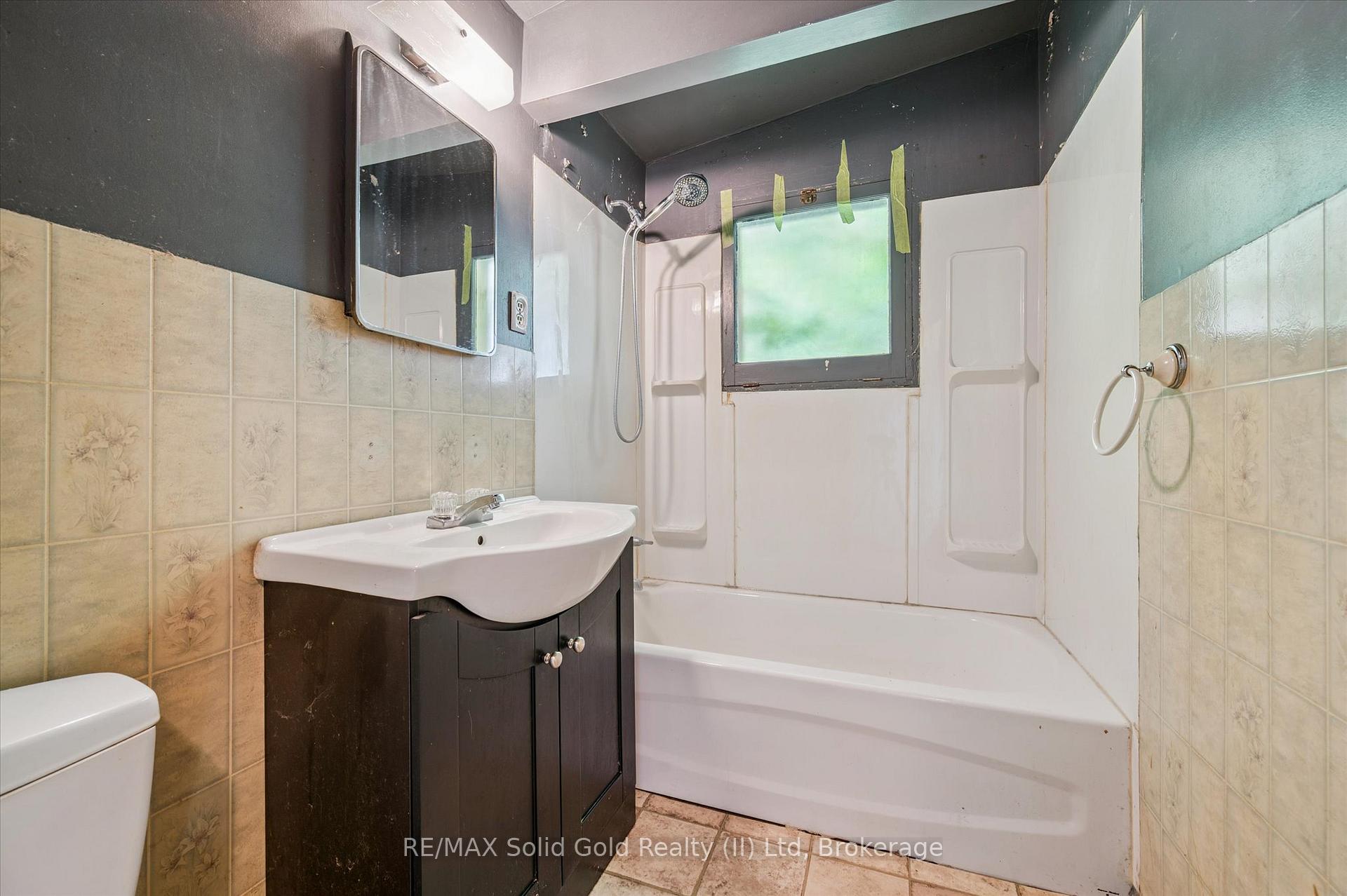 Photo 21 of 226 Dick Street, Waterloo — HOMEH