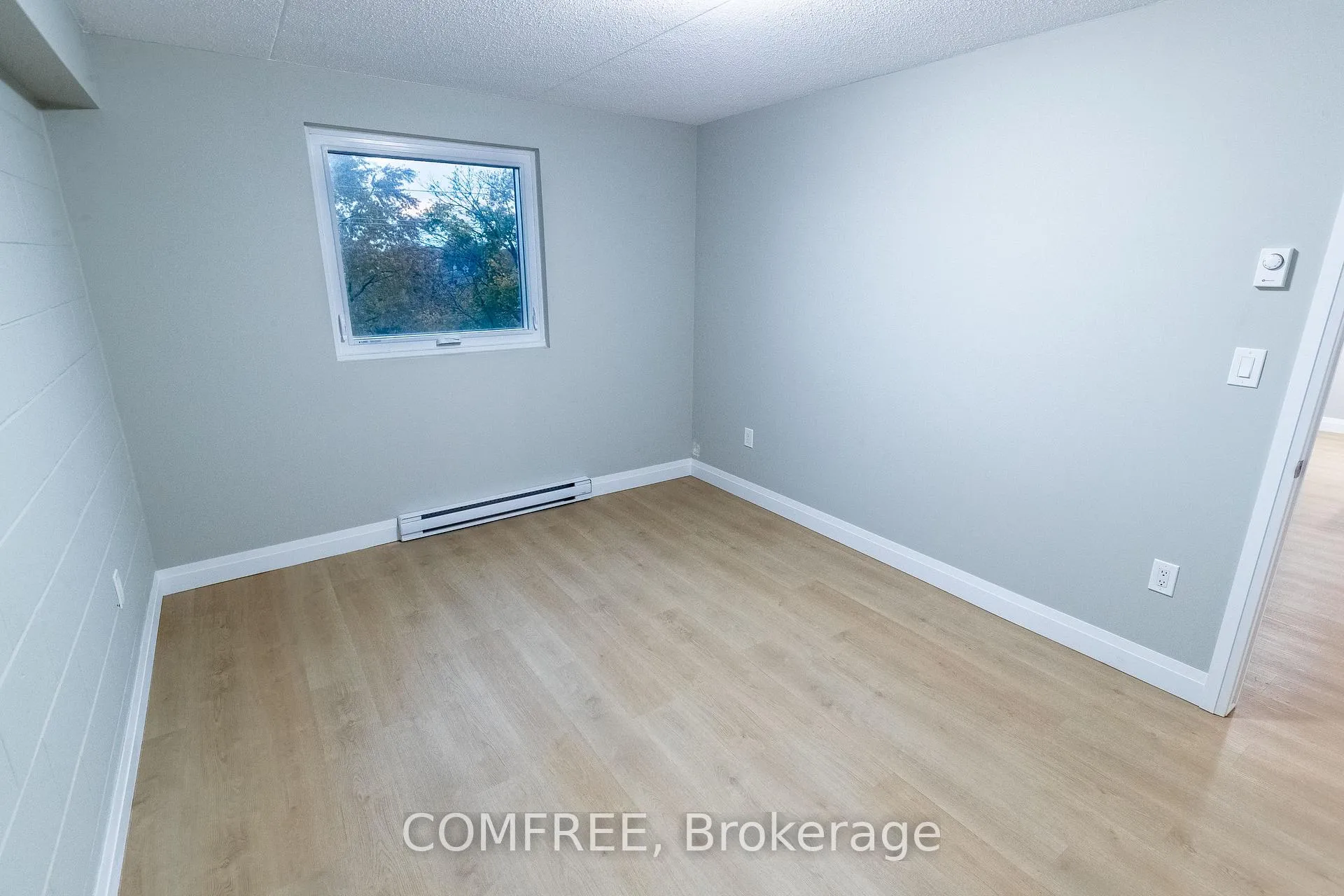 Photo 9 of 155 Hagar Street, Welland, Lincoln/Crowland — HOMEH