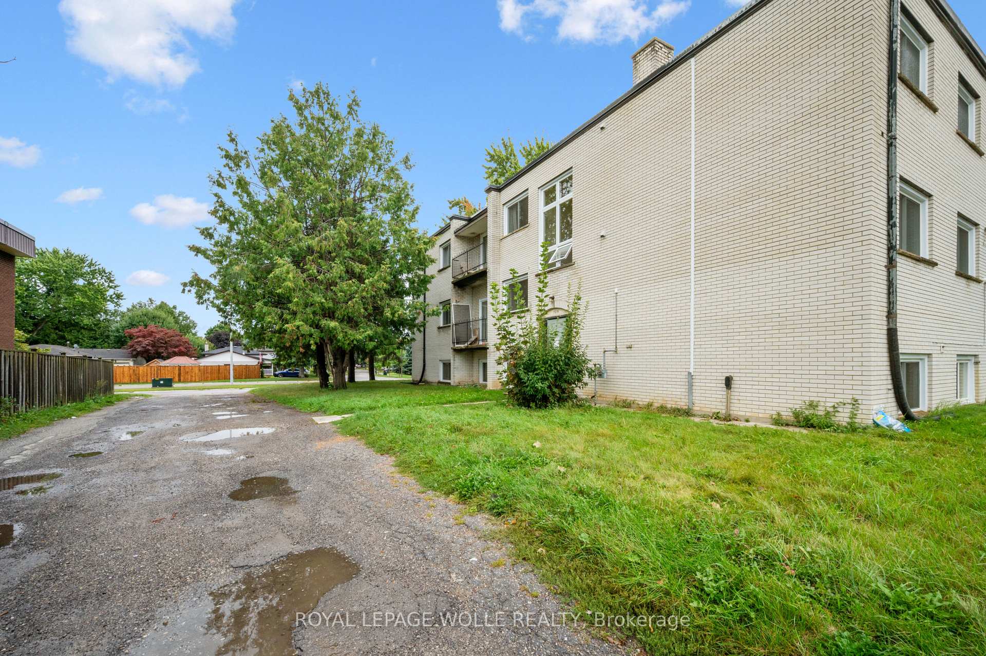 Photo 20 of Unit 8, 705 Glen Forrest Boulevard, Waterloo — HOMEH