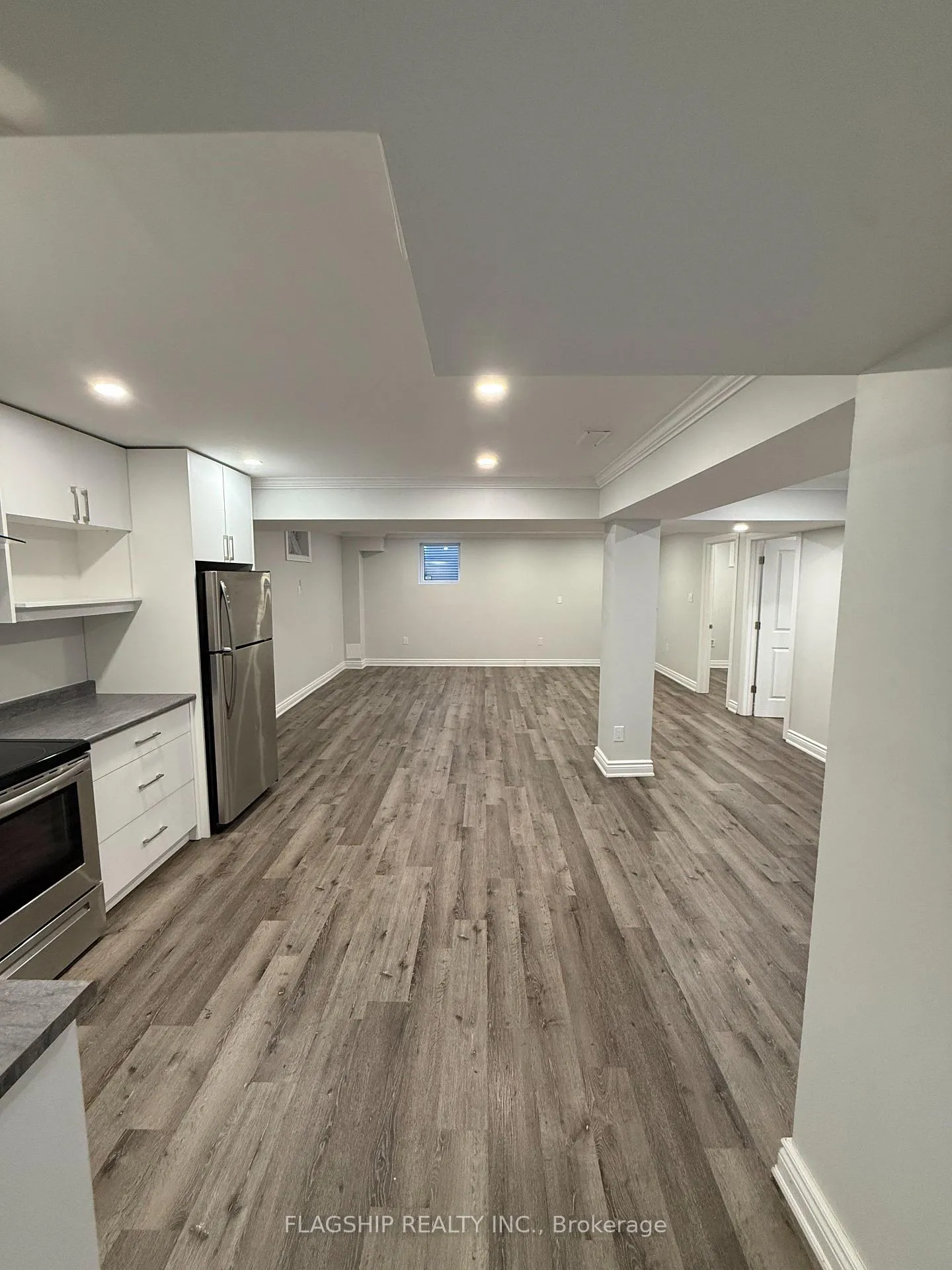 Photo 12 of 18 Beaconsfield Drive, Vaughan, Kleinburg — HOMEH