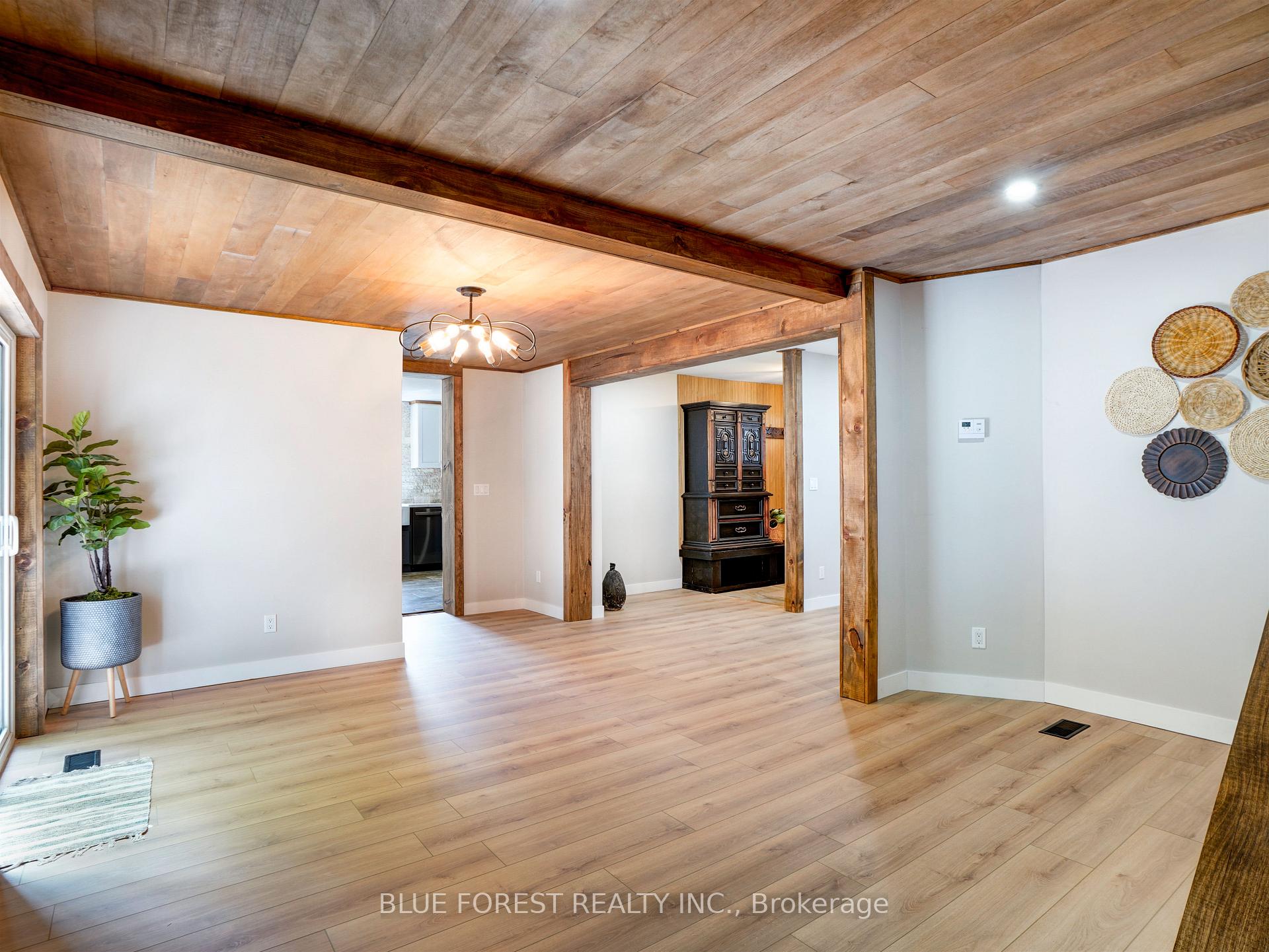 Photo 13 of 207 Monroe Street, West Elgin, Rodney — HOMEH
