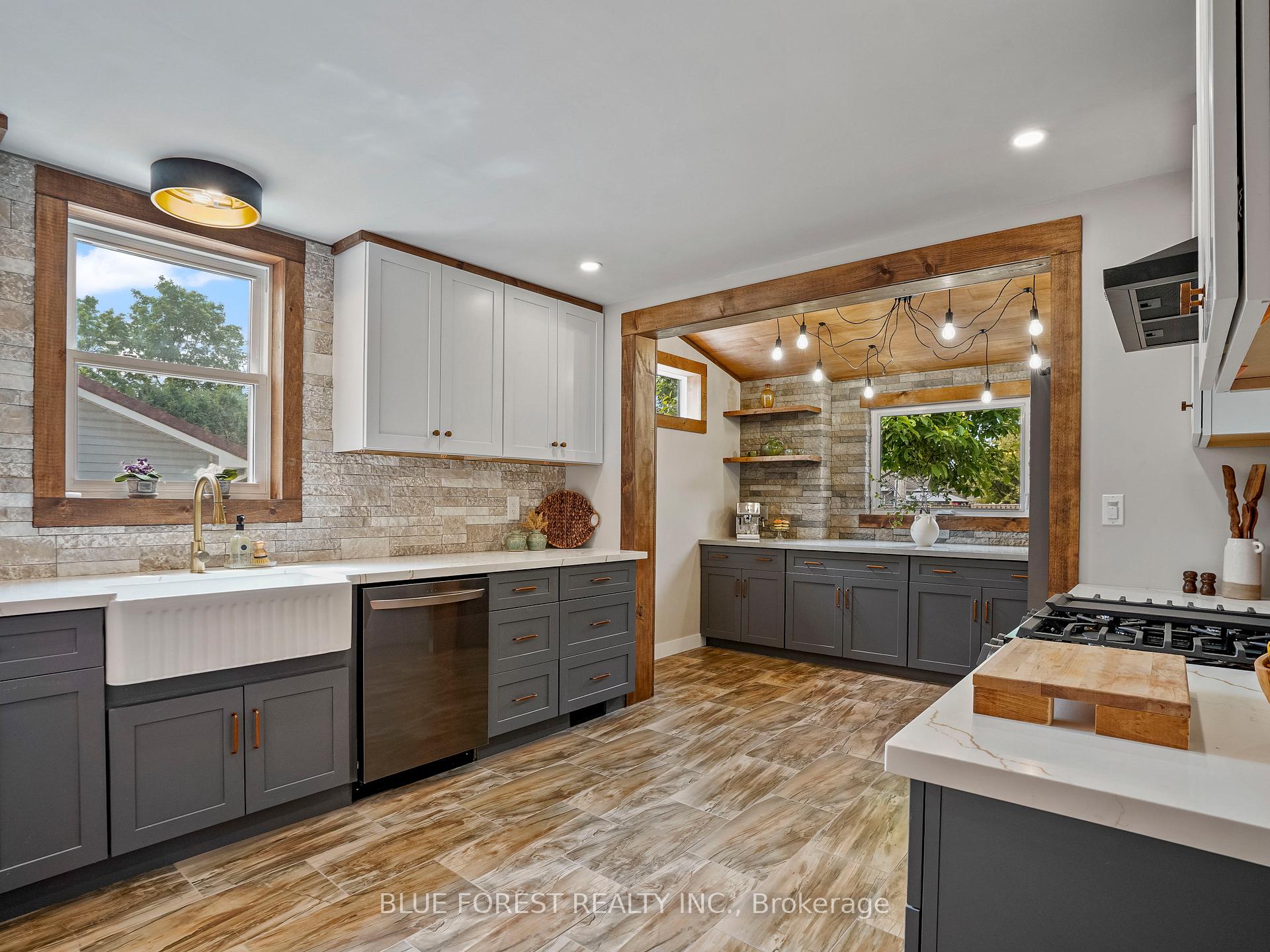 Photo 16 of 207 Monroe Street, West Elgin, Rodney — HOMEH