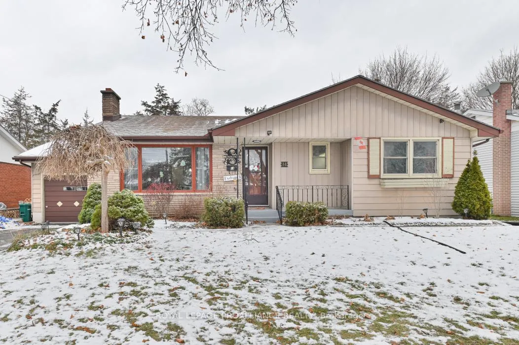 Photo 3 of 14 Harris Crescent, Belleville, Belleville Ward — HOMEH