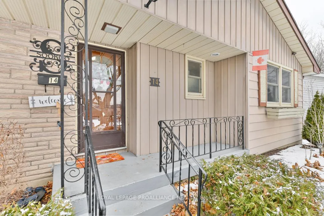 Photo 7 of 14 Harris Crescent, Belleville, Belleville Ward — HOMEH