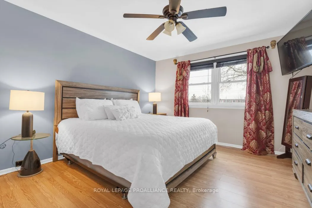 Photo 26 of 14 Harris Crescent, Belleville, Belleville Ward — HOMEH