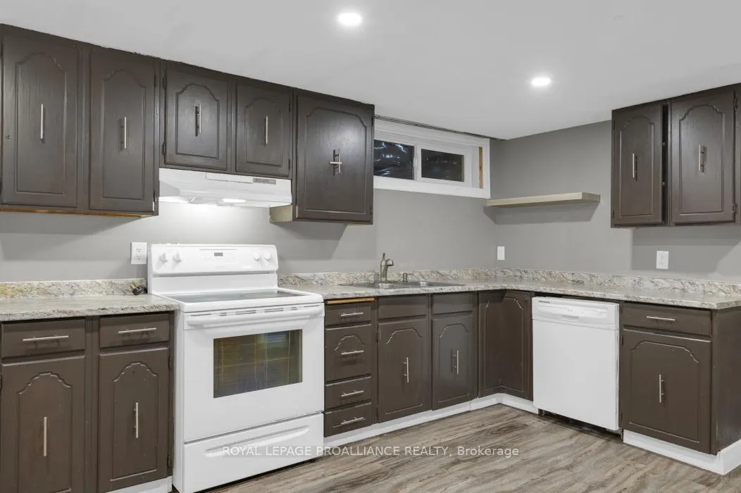 Photo 30 of 14 Harris Crescent, Belleville, Belleville Ward — HOMEH