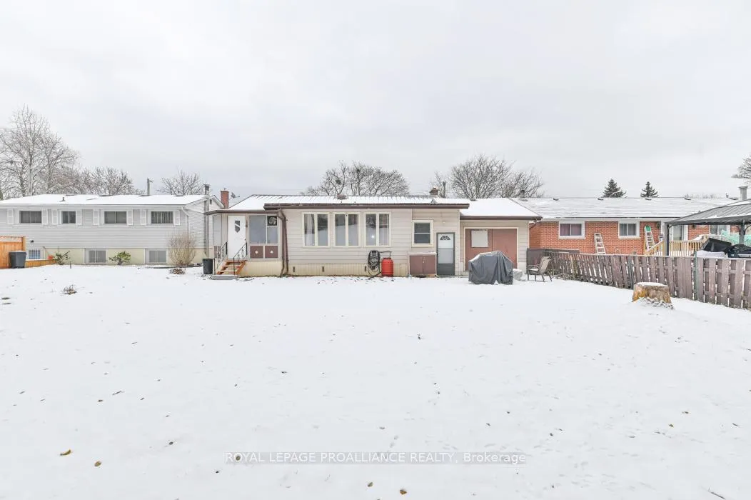 Photo 43 of 14 Harris Crescent, Belleville, Belleville Ward — HOMEH